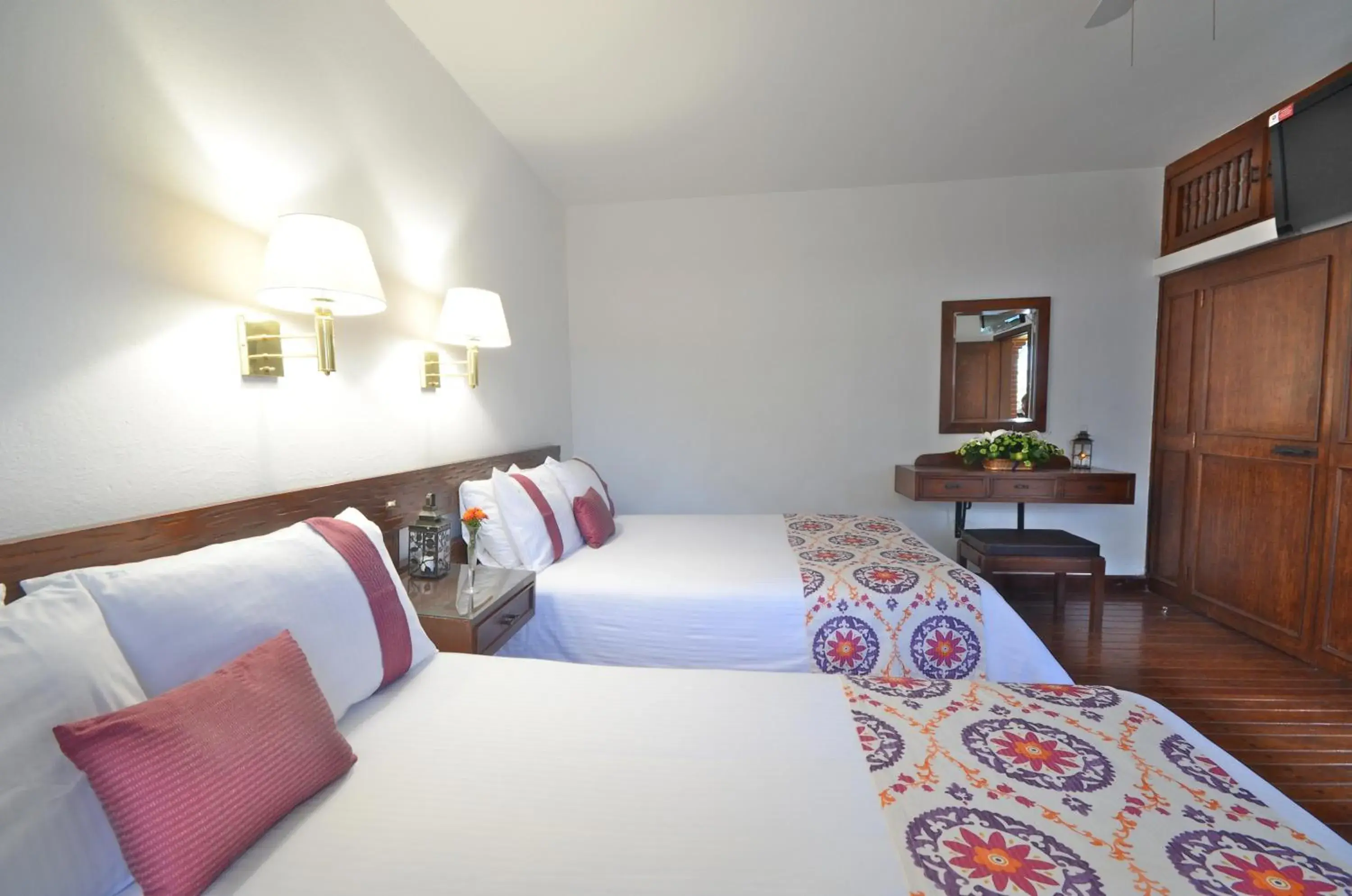 Photo of the whole room in Mision San Miguel de Allende Photo of the whole room in Mision San Miguel de Allende