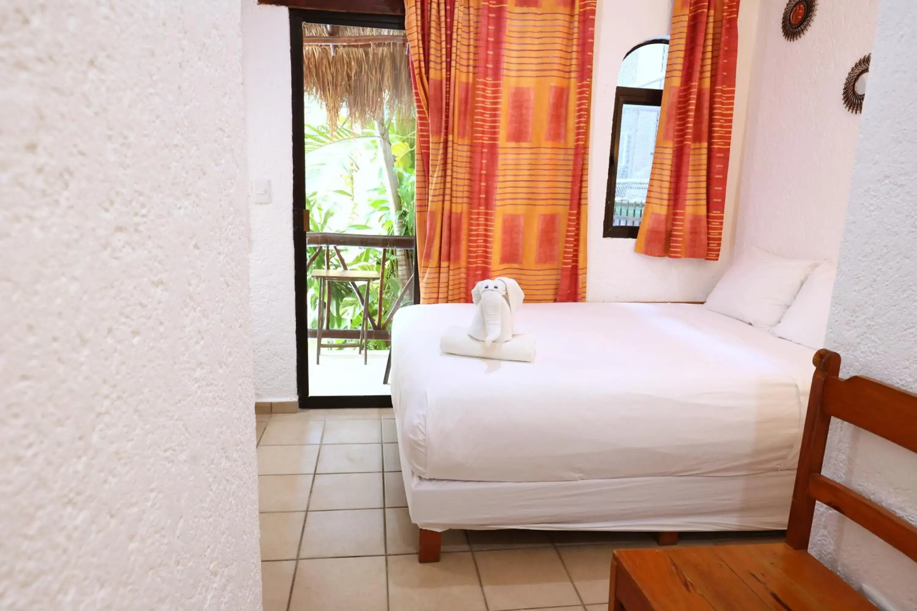 Bed in Hotel Bosque Caribe, 5th Av. zone Bed in Hotel Bosque Caribe, 5th Av. zone