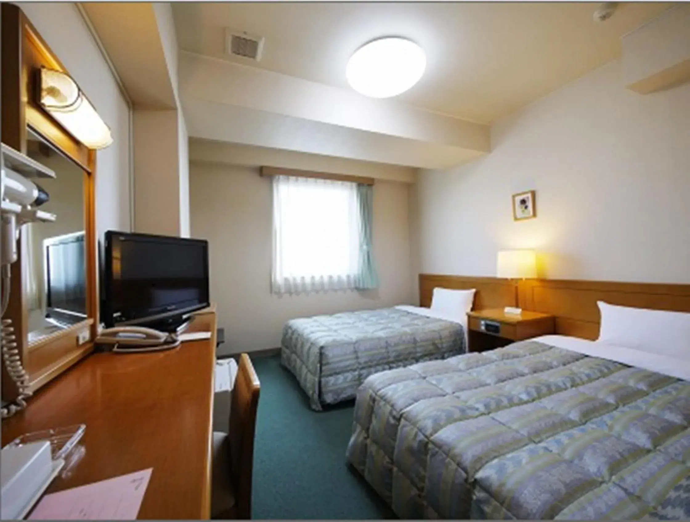 Twin Room - single occupancy - Smoking in Hotel Route-Inn Nagoya Higashi Betsuin Twin Room - single occupancy - Smoking in Hotel Route-Inn Nagoya Higashi Betsuin