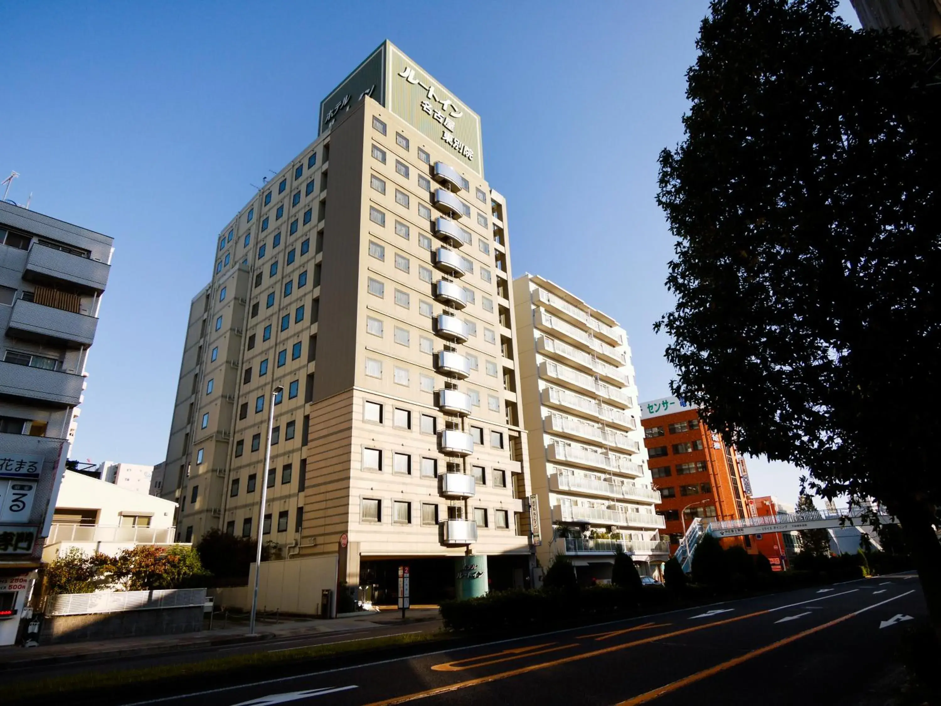 Property building in Hotel Route-Inn Nagoya Higashi Betsuin Property building in Hotel Route-Inn Nagoya Higashi Betsuin
