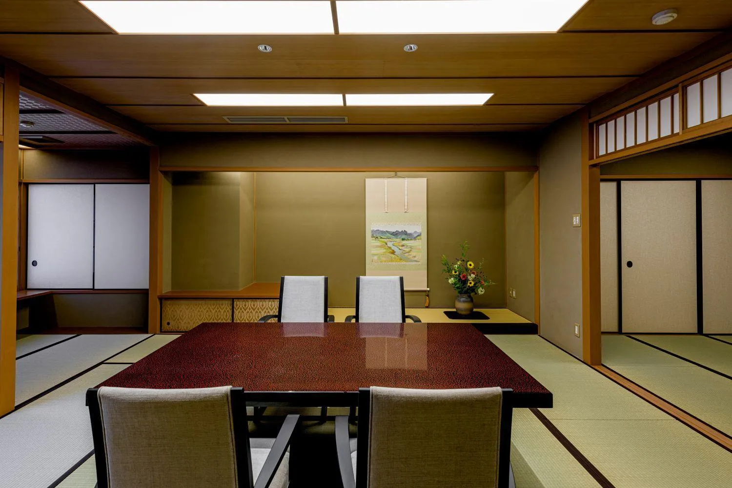 Dining area in Kinzan