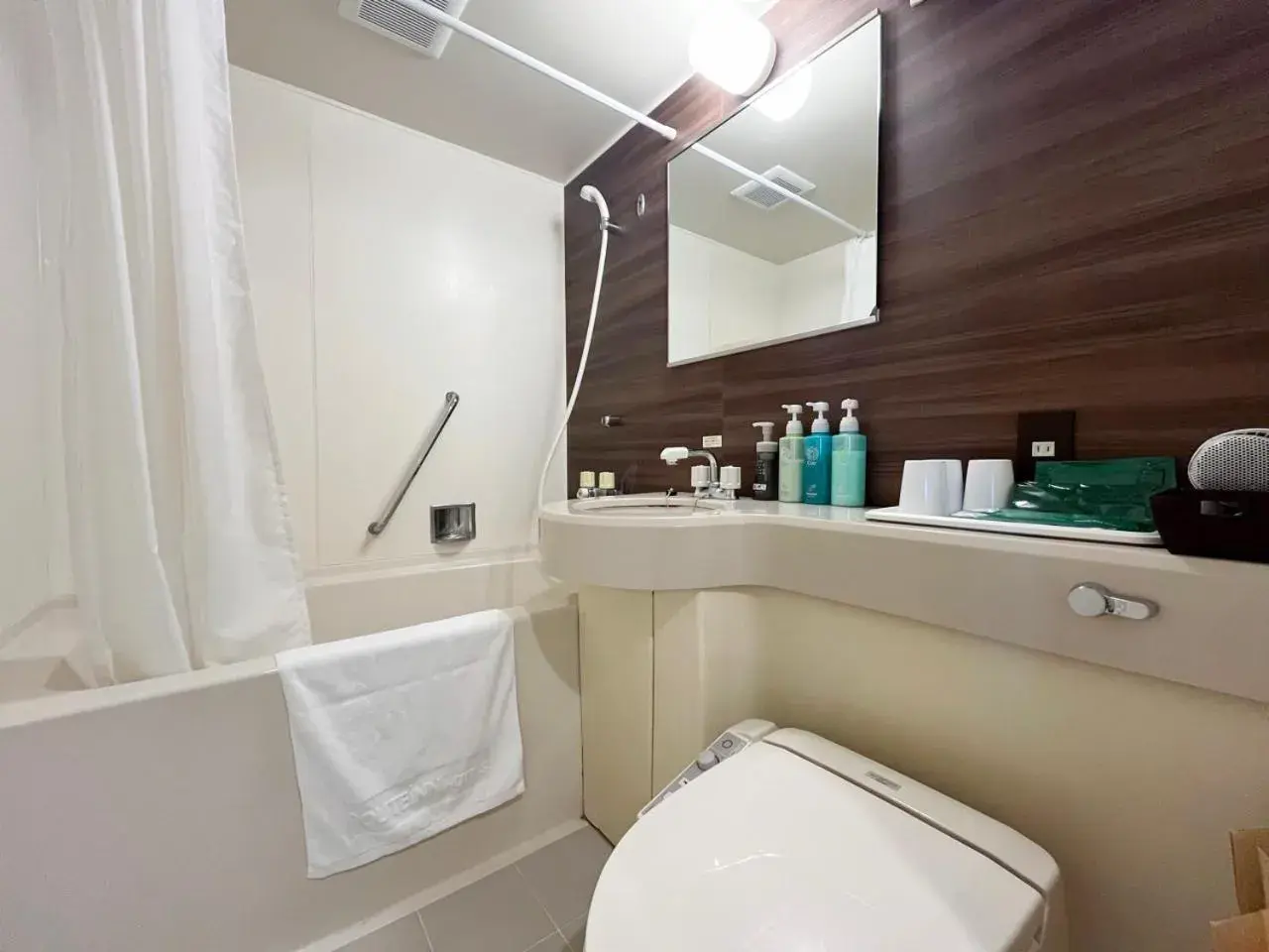 Double Room with Small Double Bed - Smoking in Hotel Route-Inn Tokyo Asagaya Double Room with Small Double Bed - Smoking in Hotel Route-Inn Tokyo Asagaya