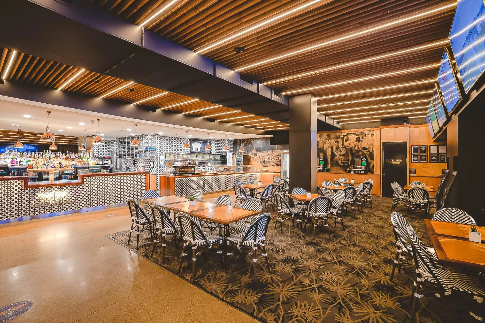 Dining area in Airlie Beach Hotel