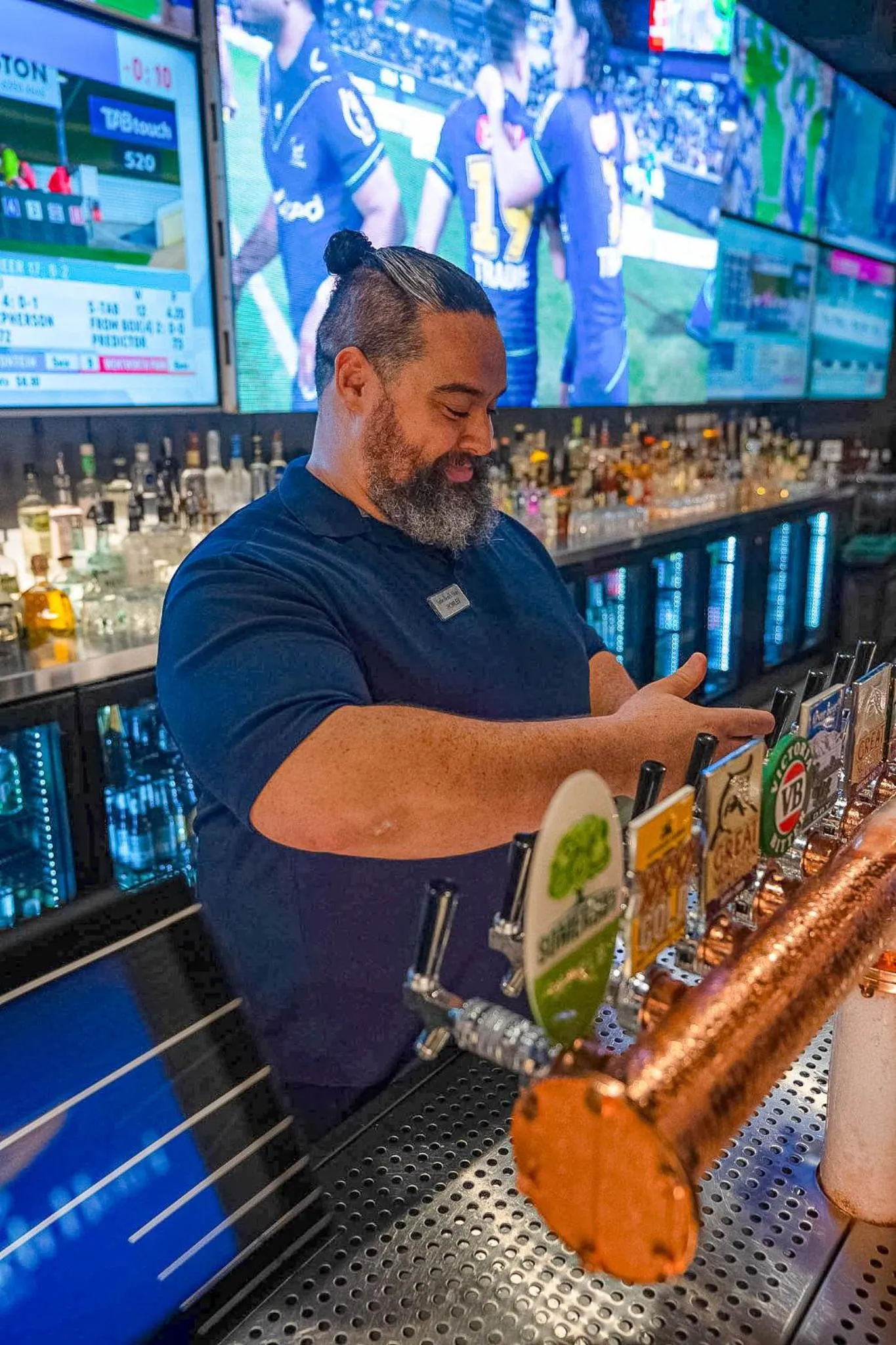 Lounge or bar in Airlie Beach Hotel
