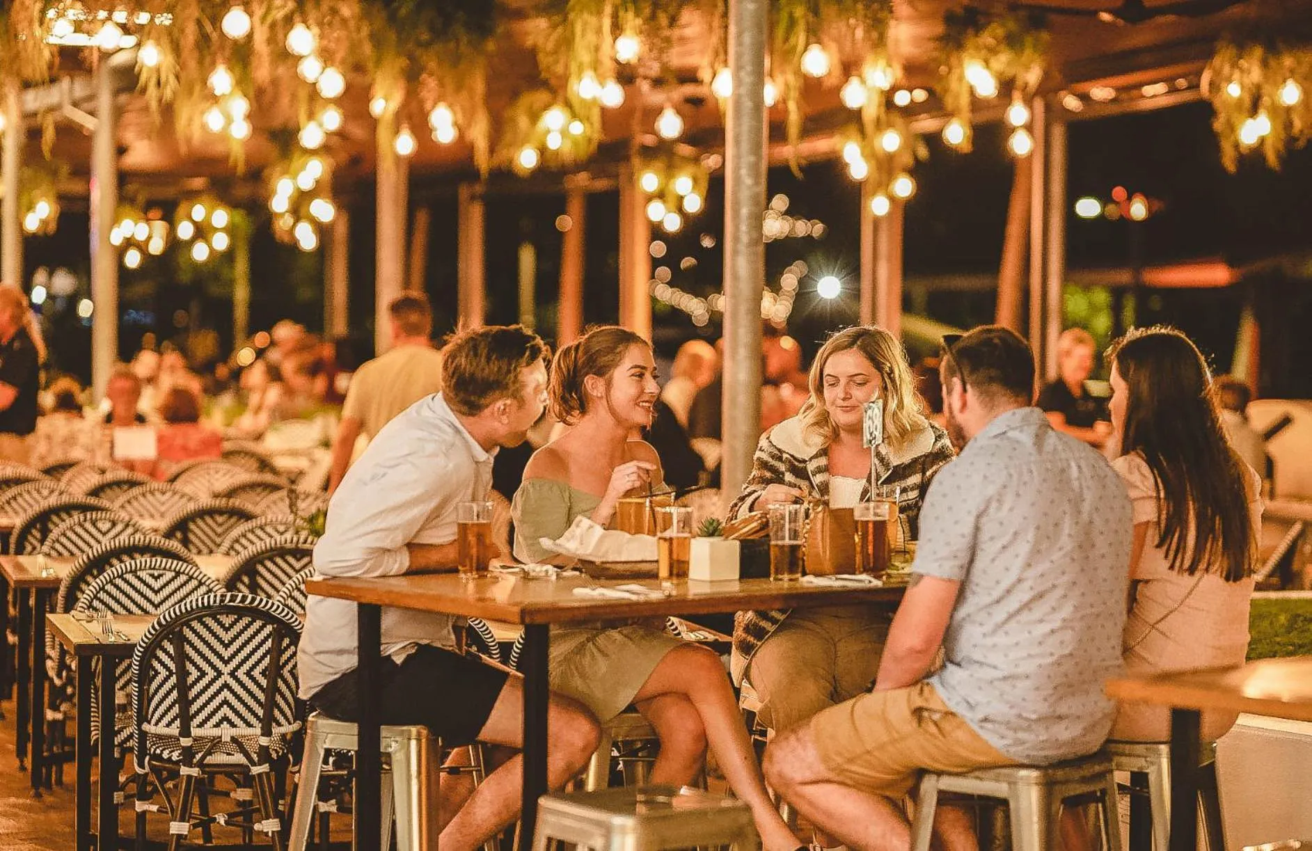 Food and drinks in Airlie Beach Hotel