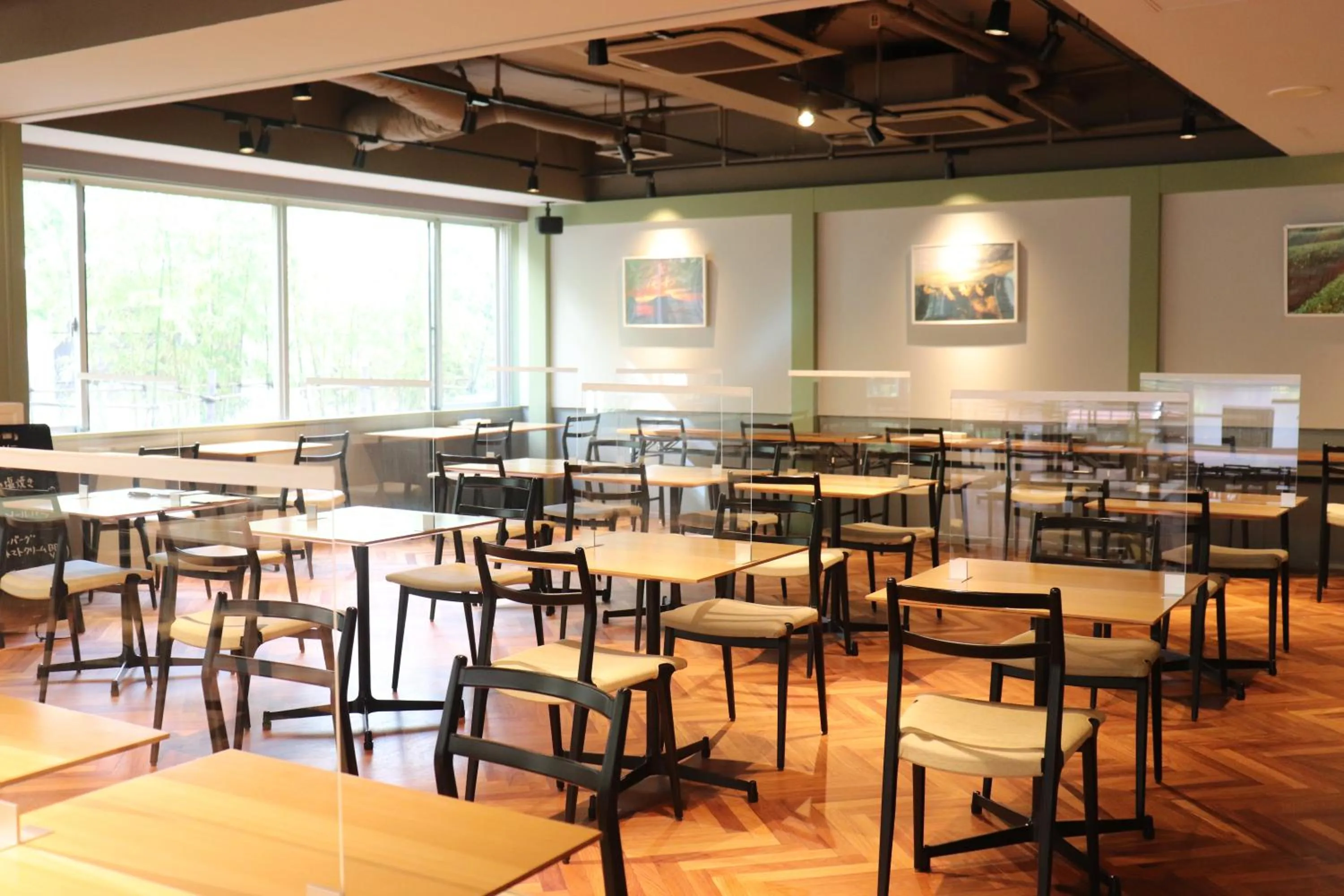 Restaurant/places to eat in Hotel Asia Center of Japan