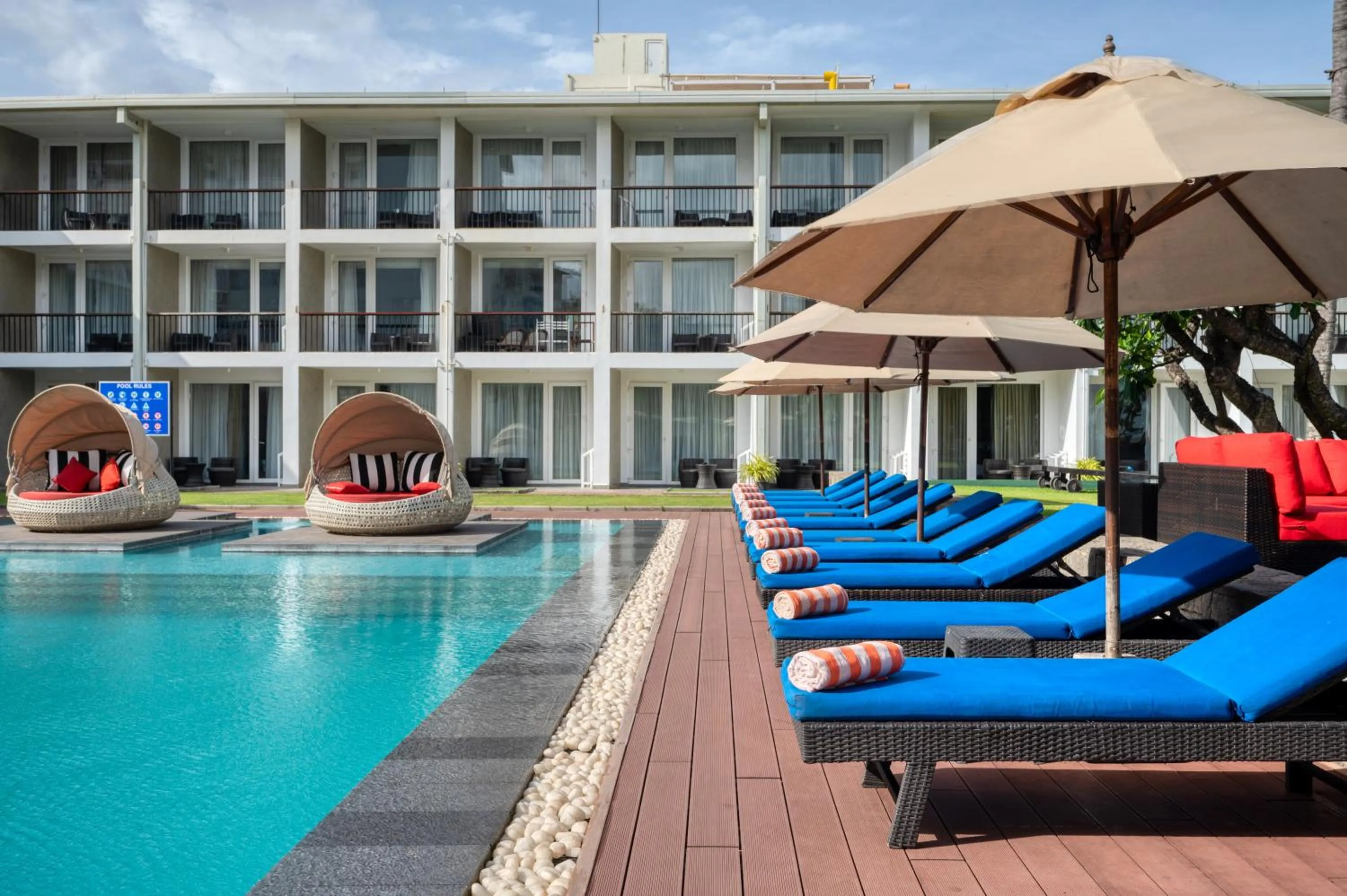Swimming pool in Camelot Beach Hotel