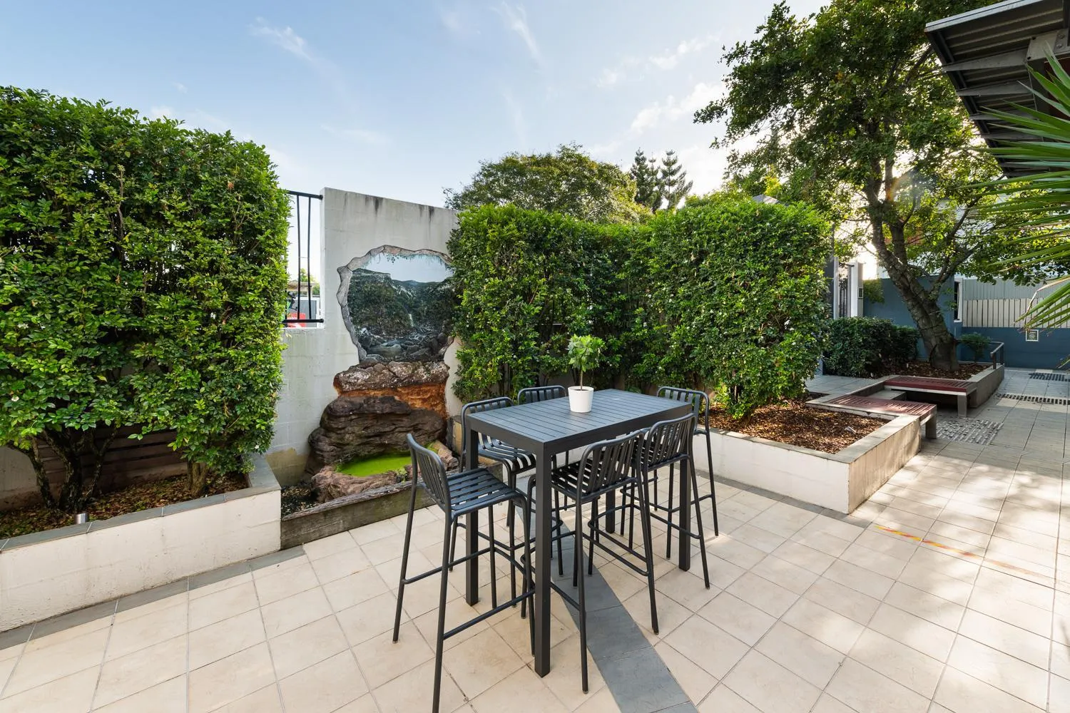 Patio in YHA Brisbane City