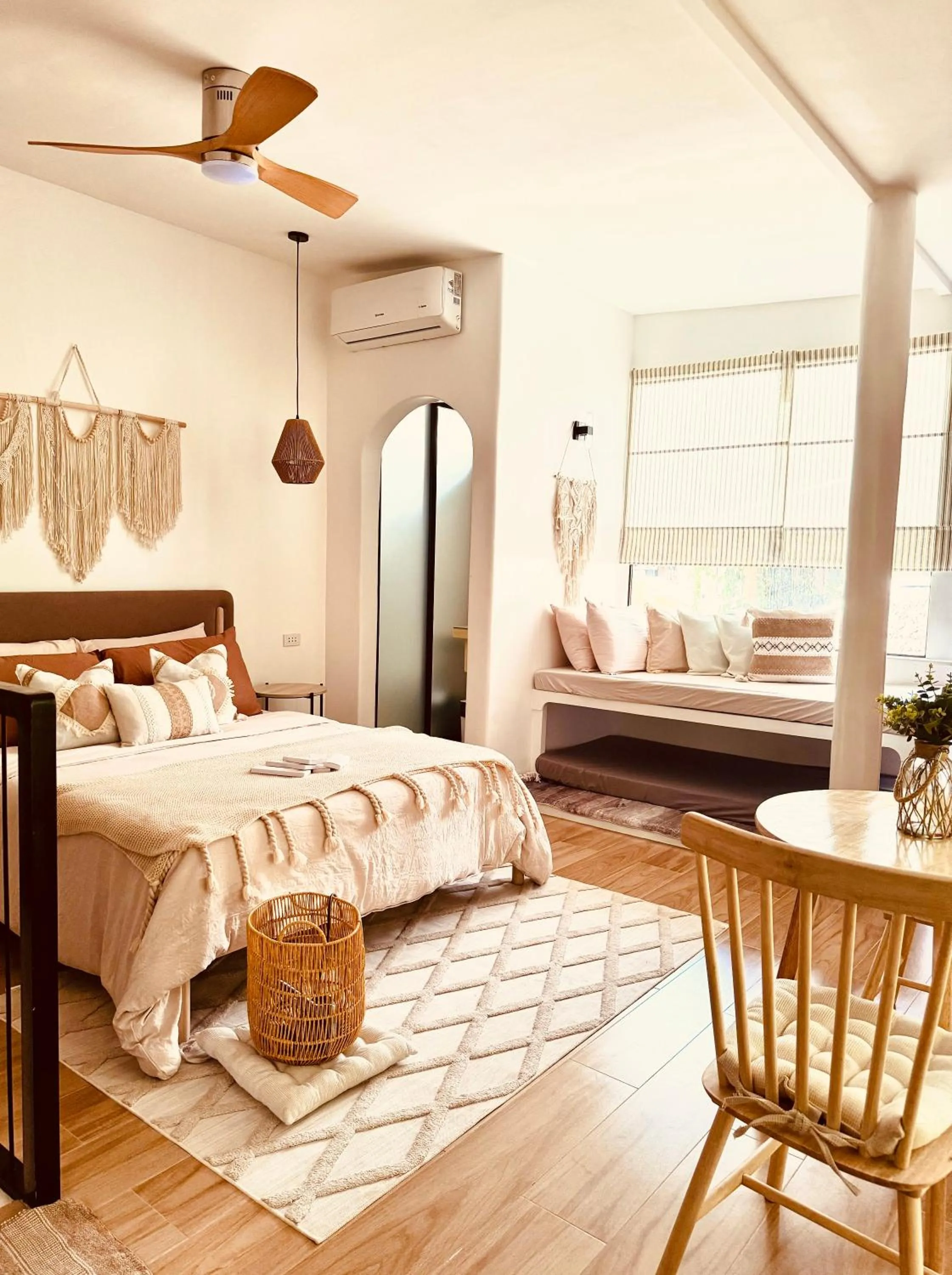 Bed in Monkey Business Siquijor