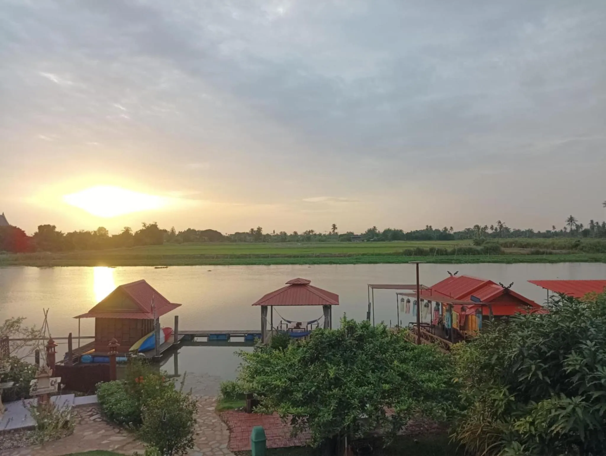 Sunrise in Hidden Holiday House