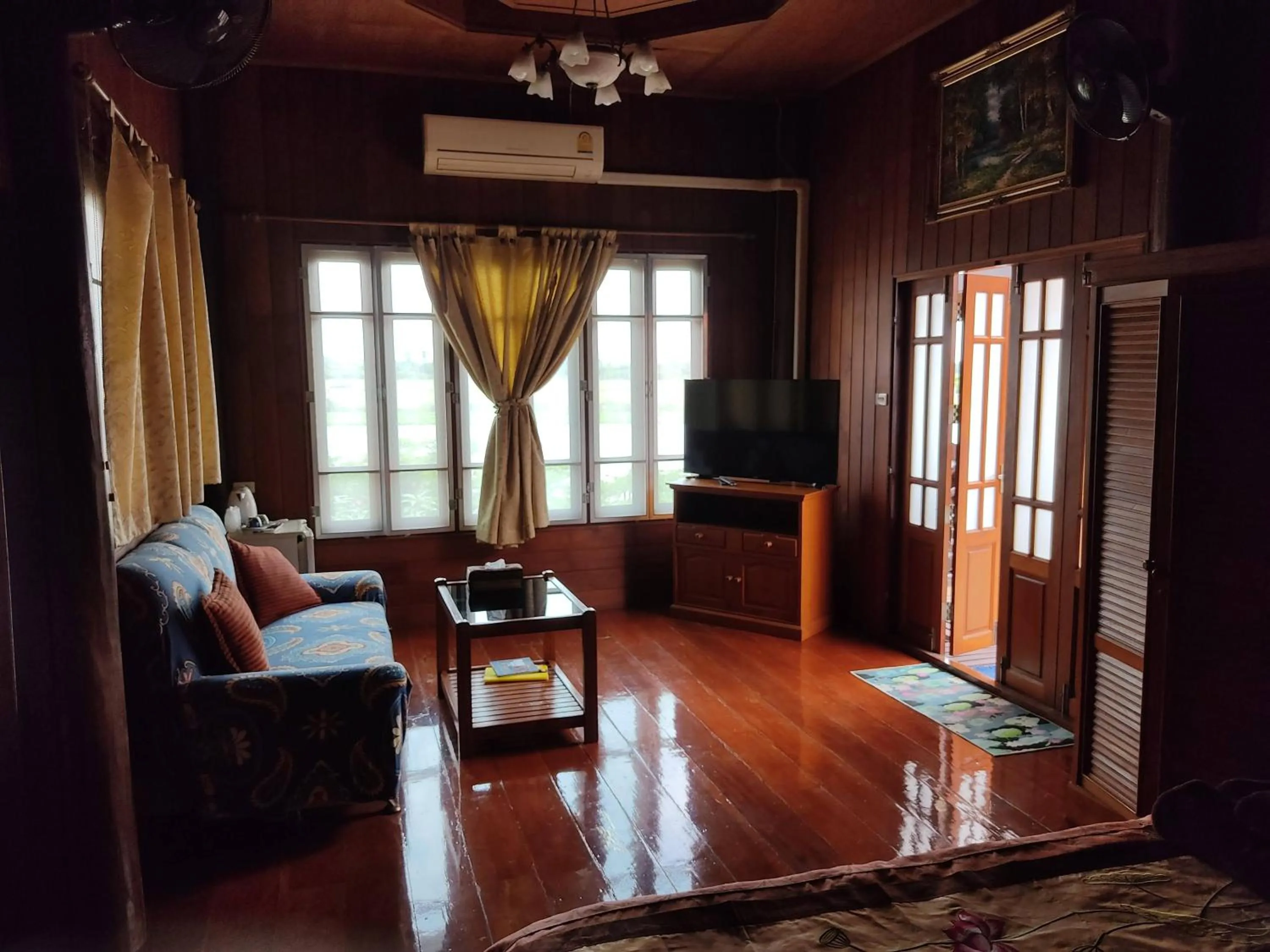 Photo of the whole room in Hidden Holiday House