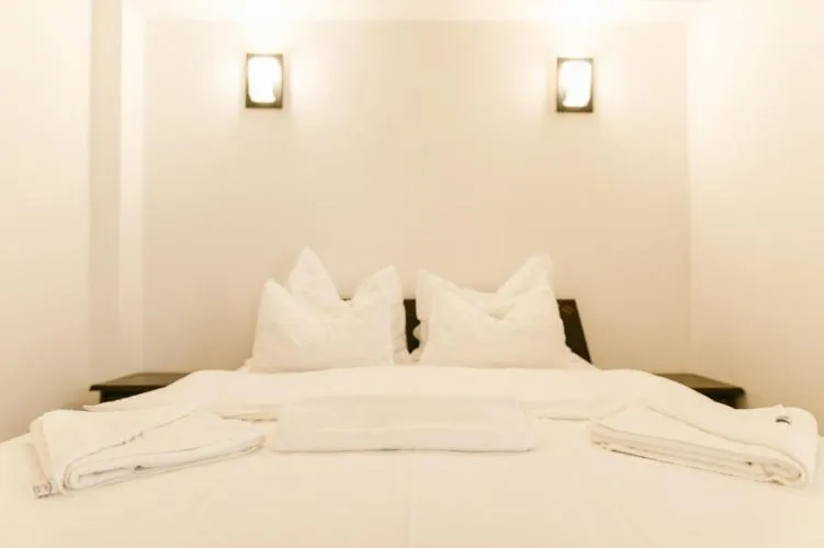 Photo of the whole room, Bed in Hanul Conitei