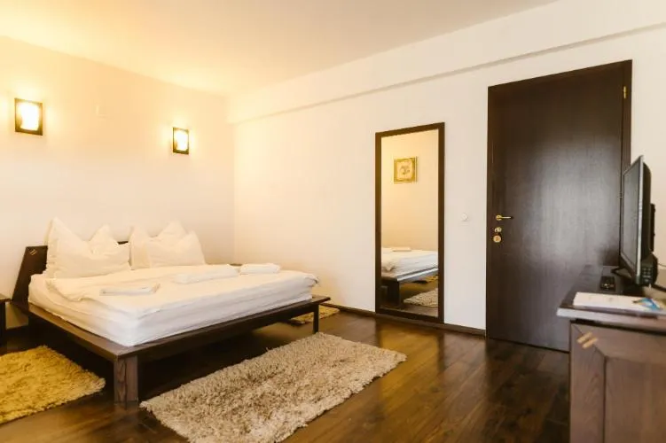 Photo of the whole room, Bed in Hanul Conitei