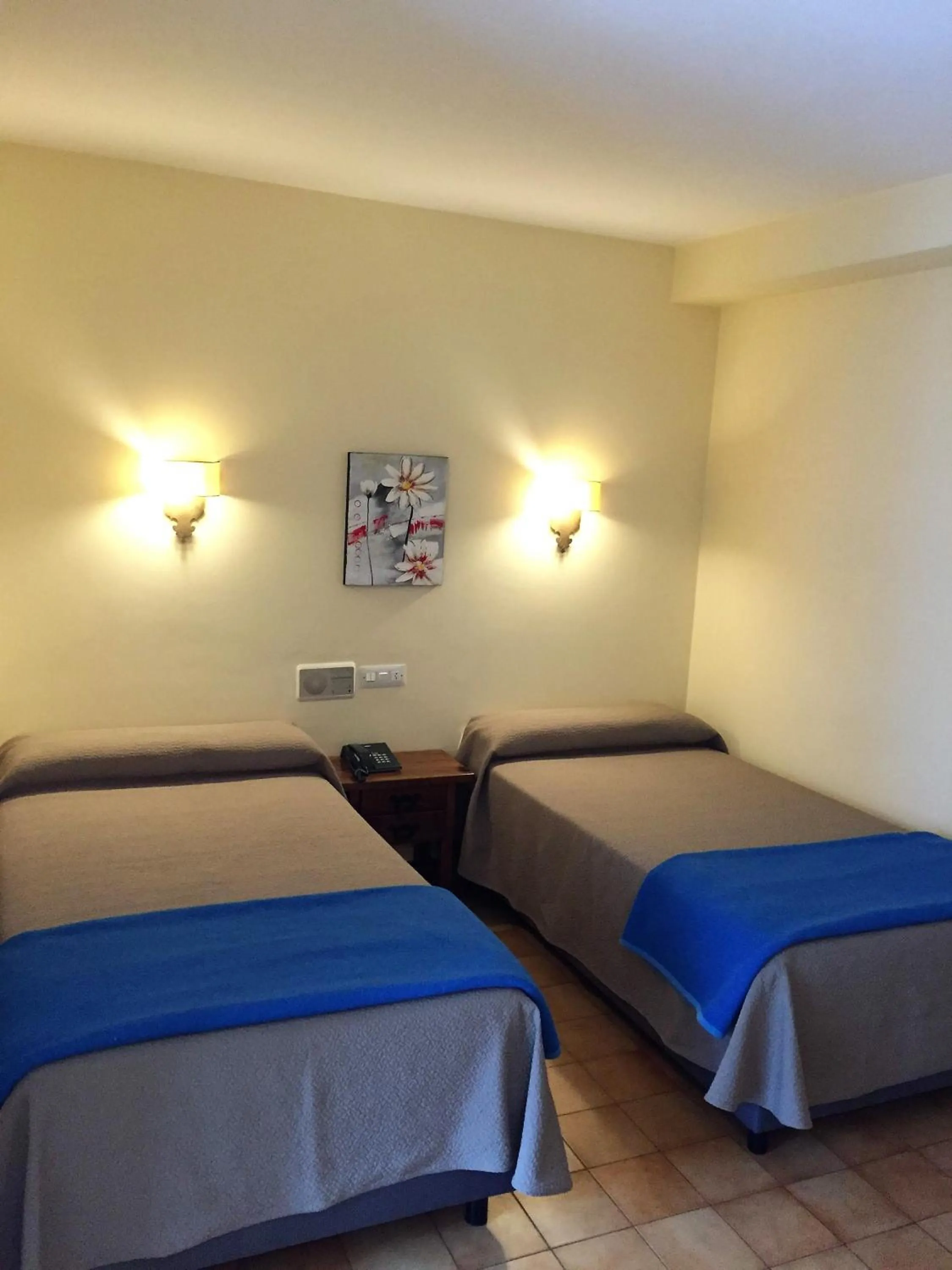 Bed in Hotel Nuevo Cachalote