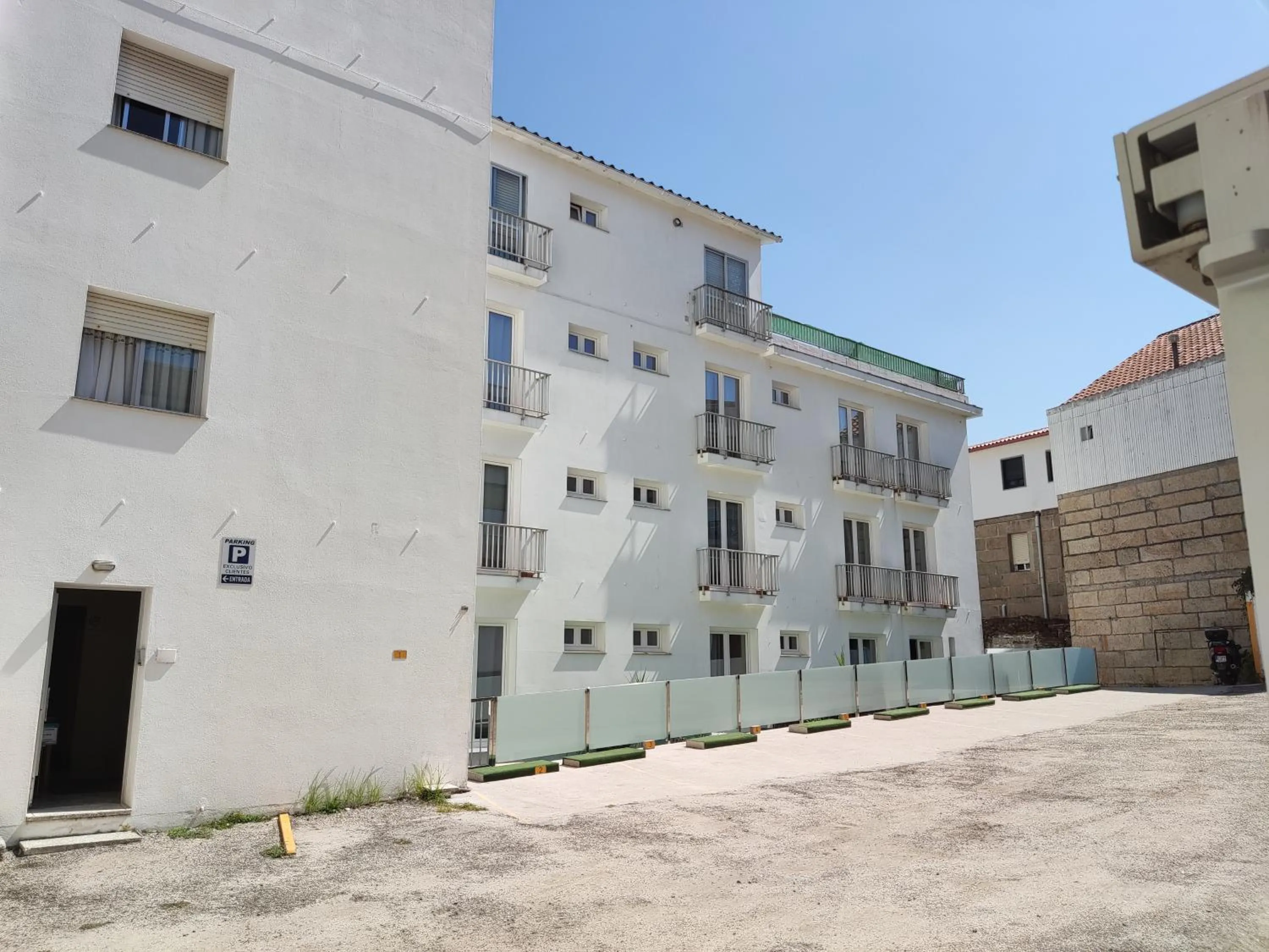 Parking in Hotel Nuevo Cachalote