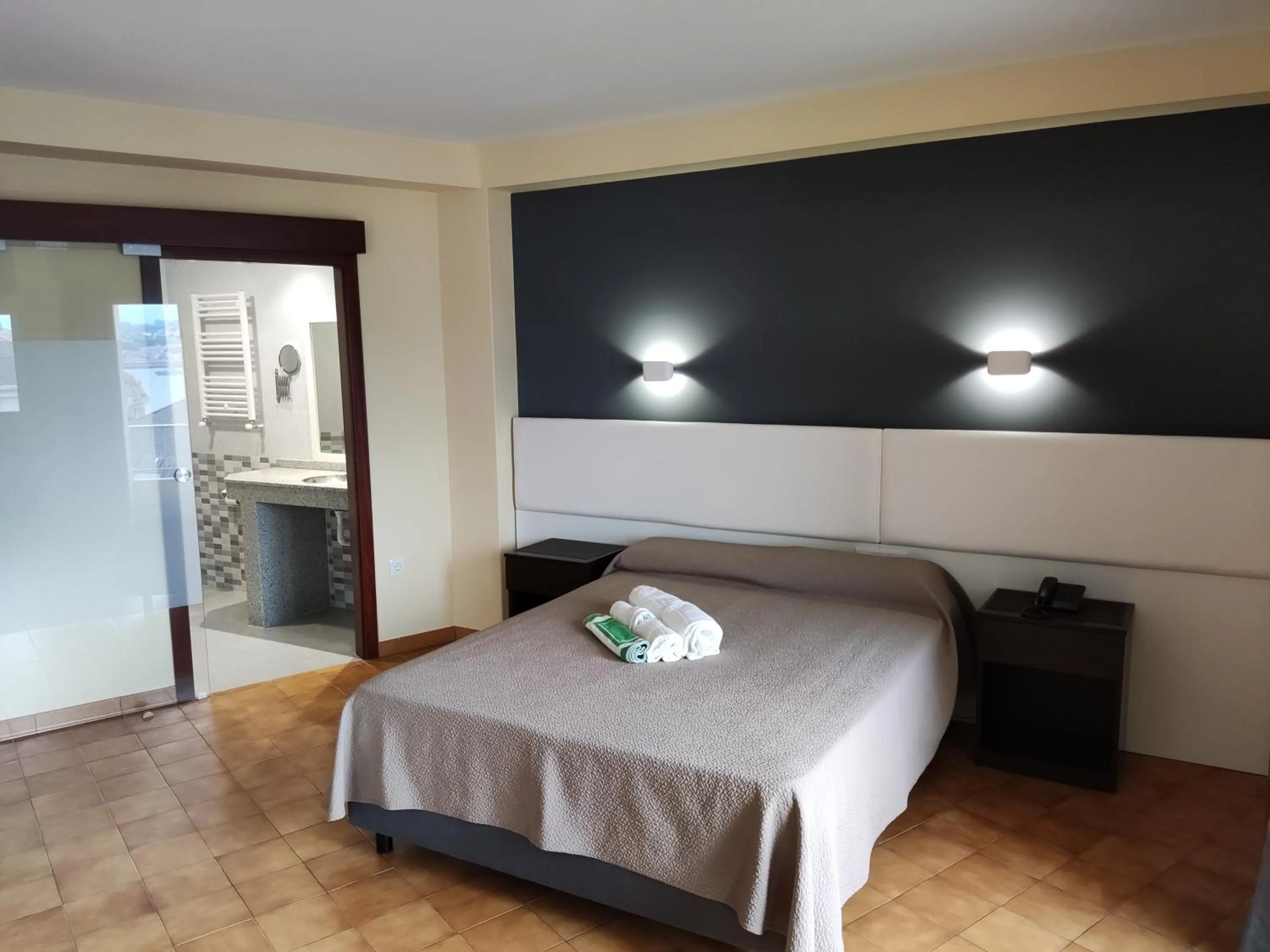 Bed in Hotel Nuevo Cachalote