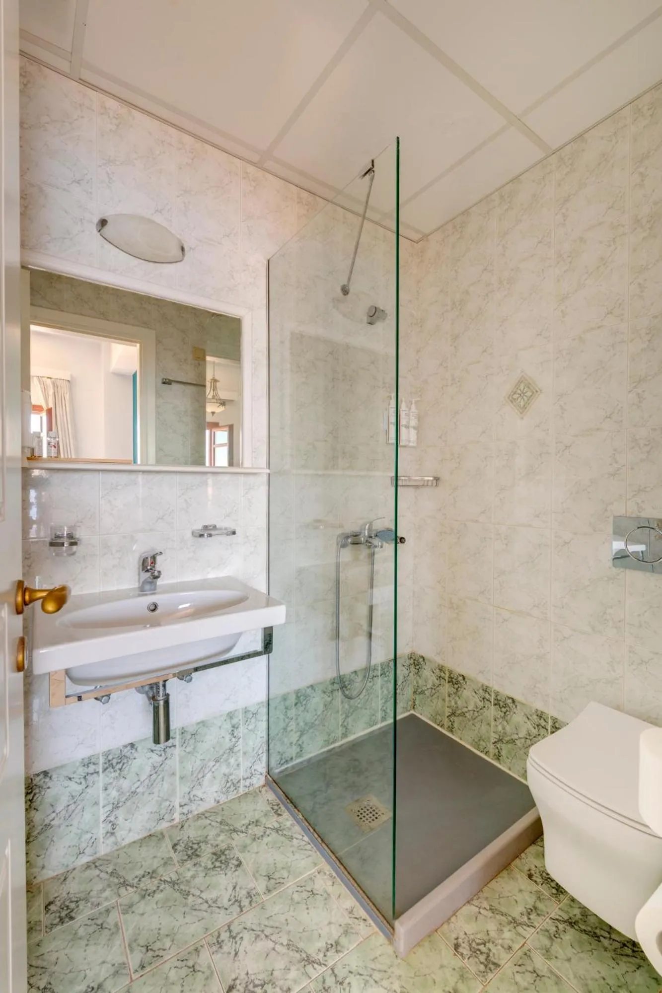 Shower in Electra Syros - Adults Only