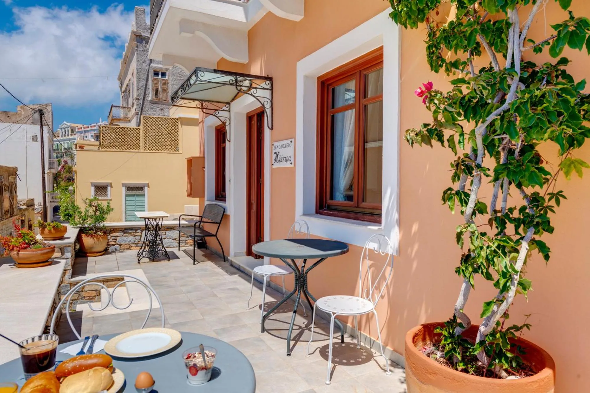 Property building in Electra Syros - Adults Only