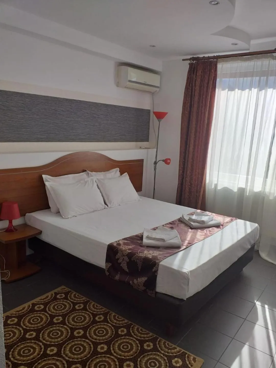 Bed in Hotel Tranzzit