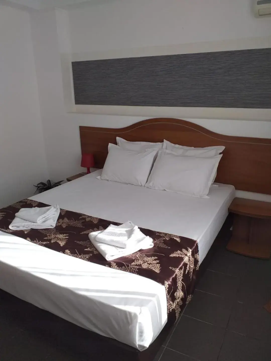 Bed in Hotel Tranzzit Bed in Hotel Tranzzit