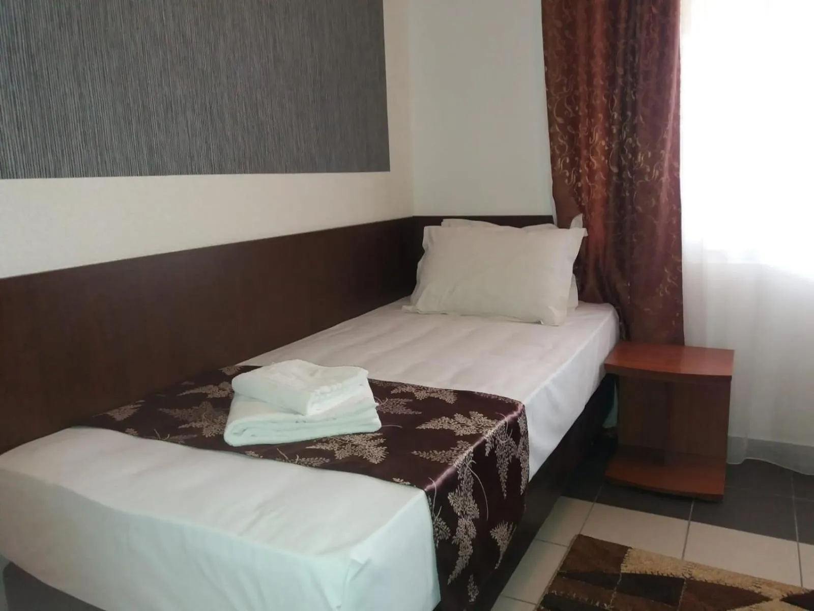 Bed in Hotel Tranzzit