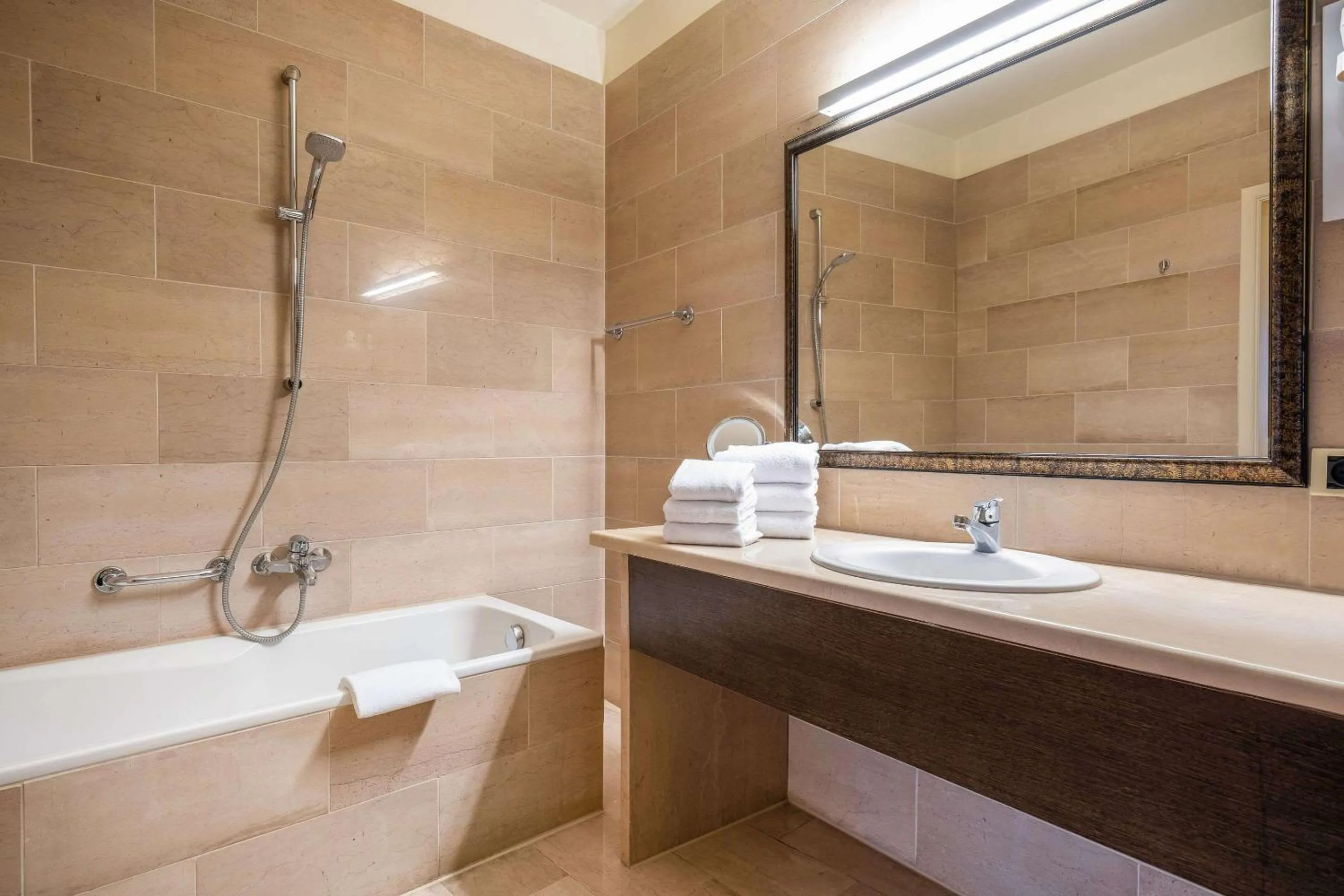 Bathroom in Hotel Opera Antwerpen Centrum