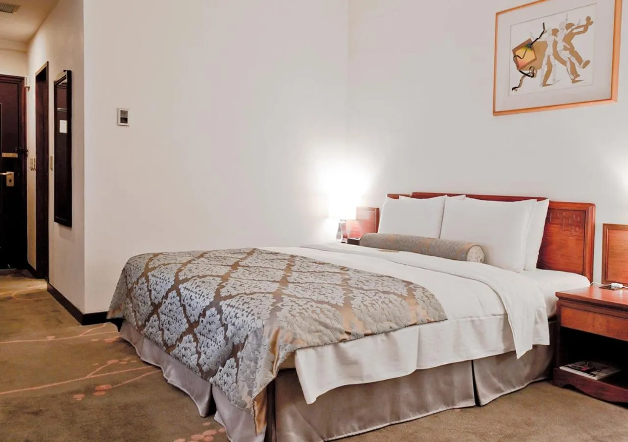Photo of the whole room, Bed in The Howard Prince Hotel Taichung