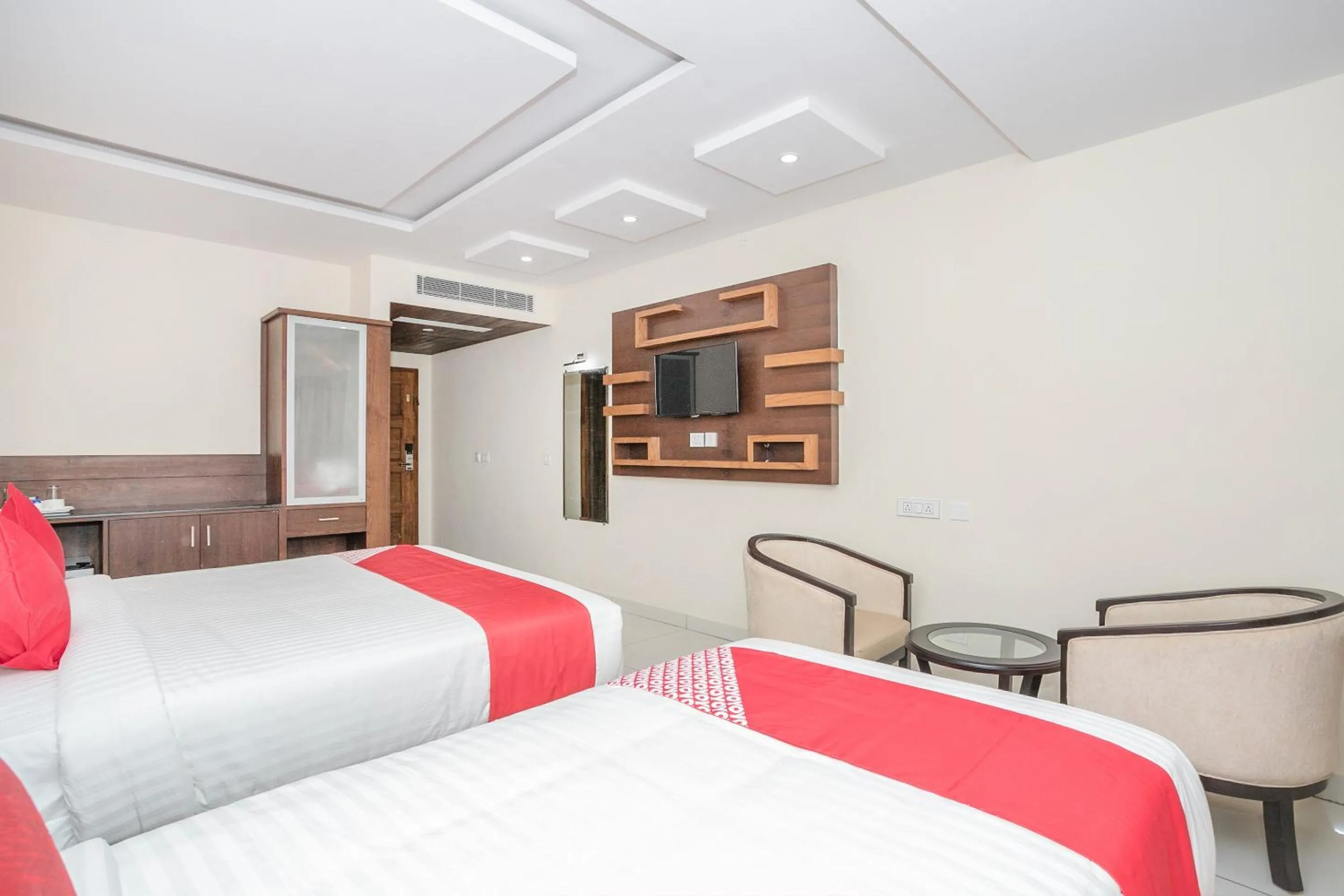 Bedroom, Bed in Super Hotel O Ivy Dew Drops