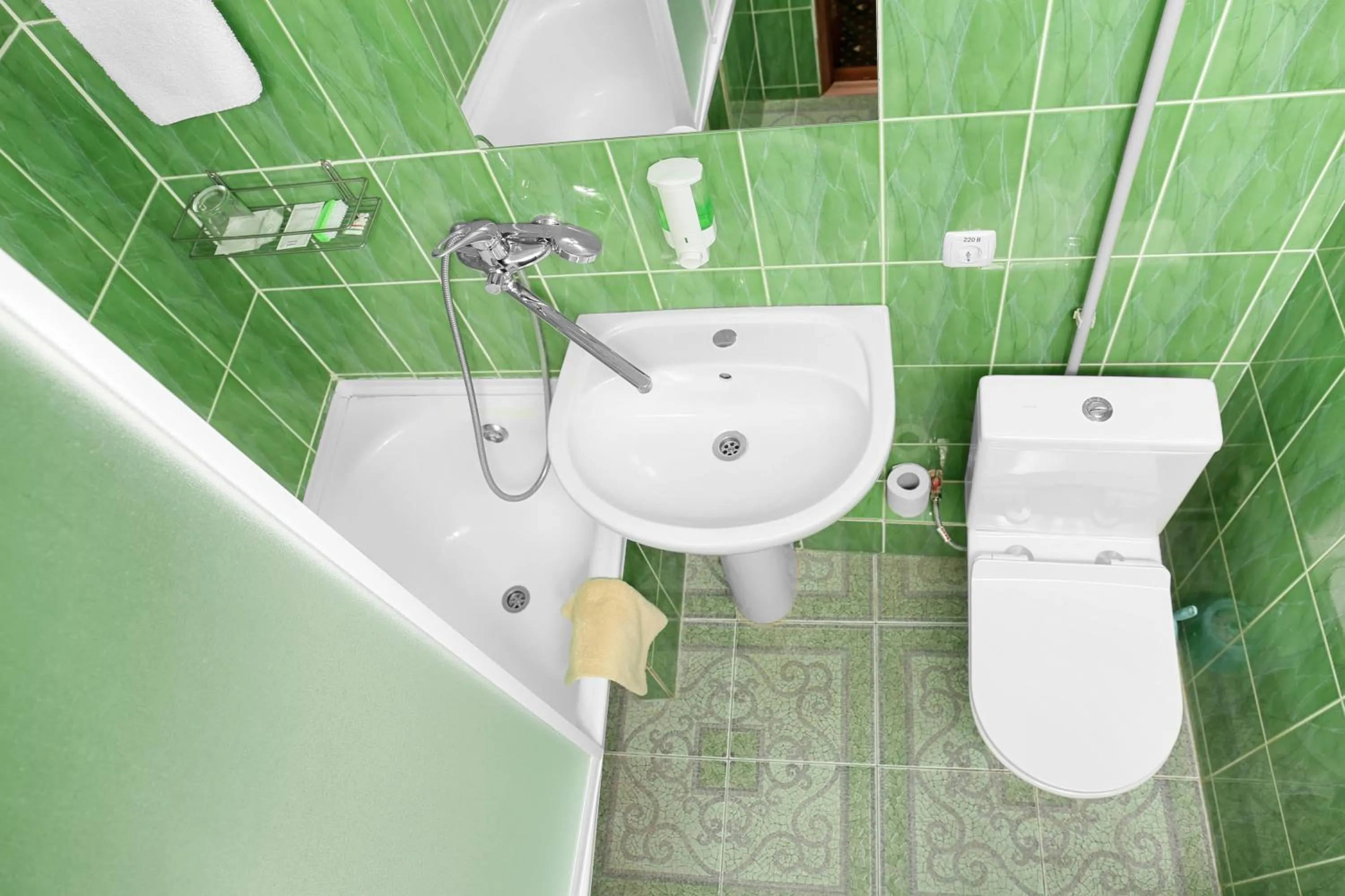 Bathroom in Green City Hotel