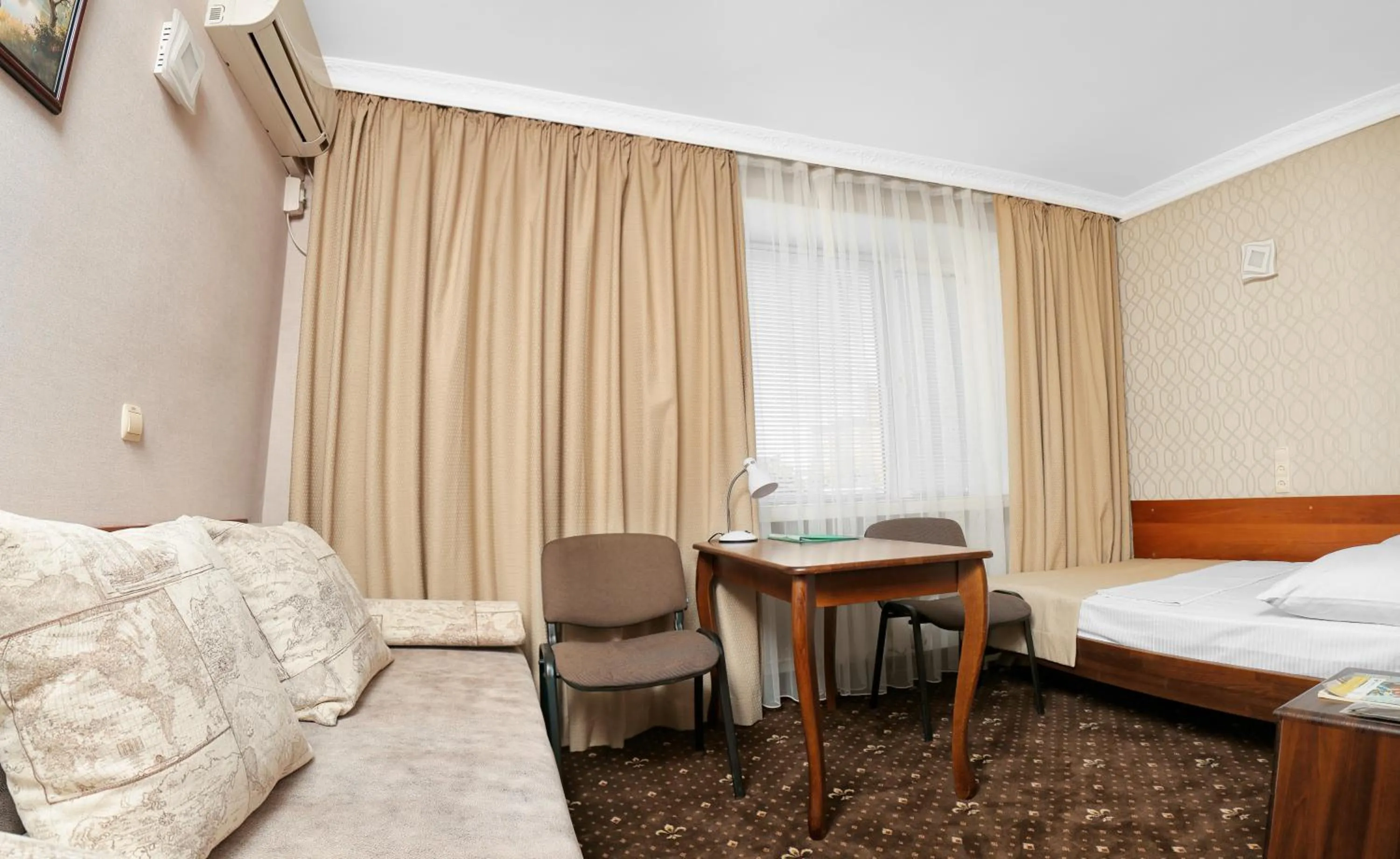 Photo of the whole room, Bed in Green City Hotel