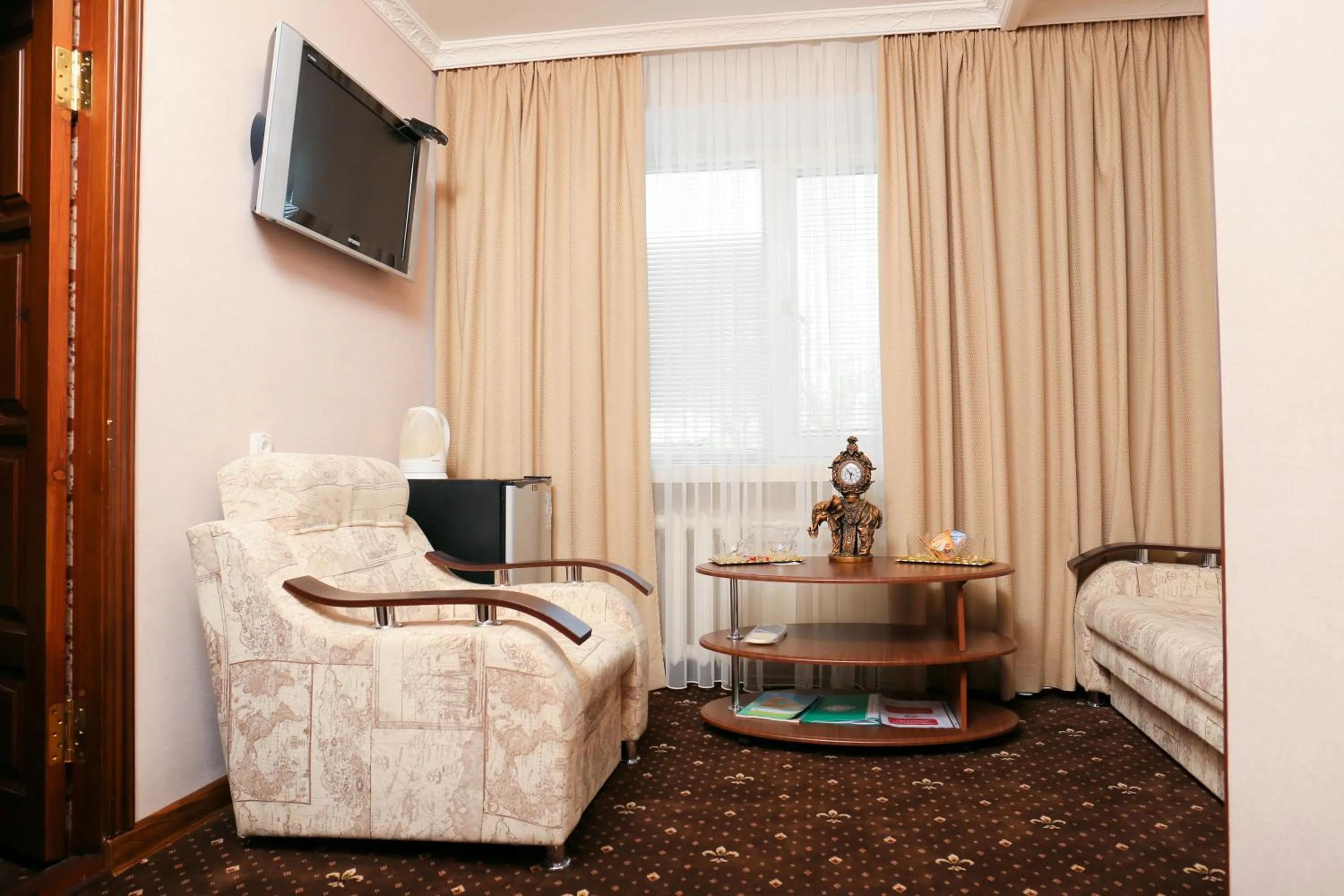 Living room in Green City Hotel