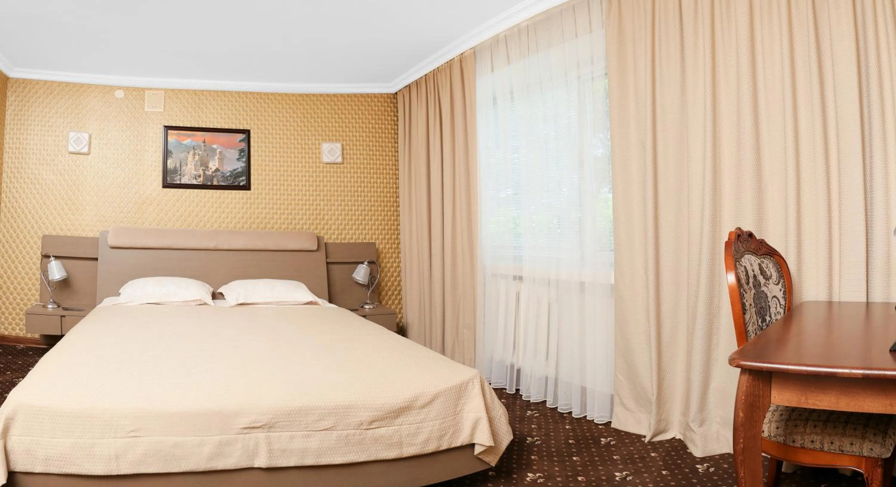 Bed in Green City Hotel