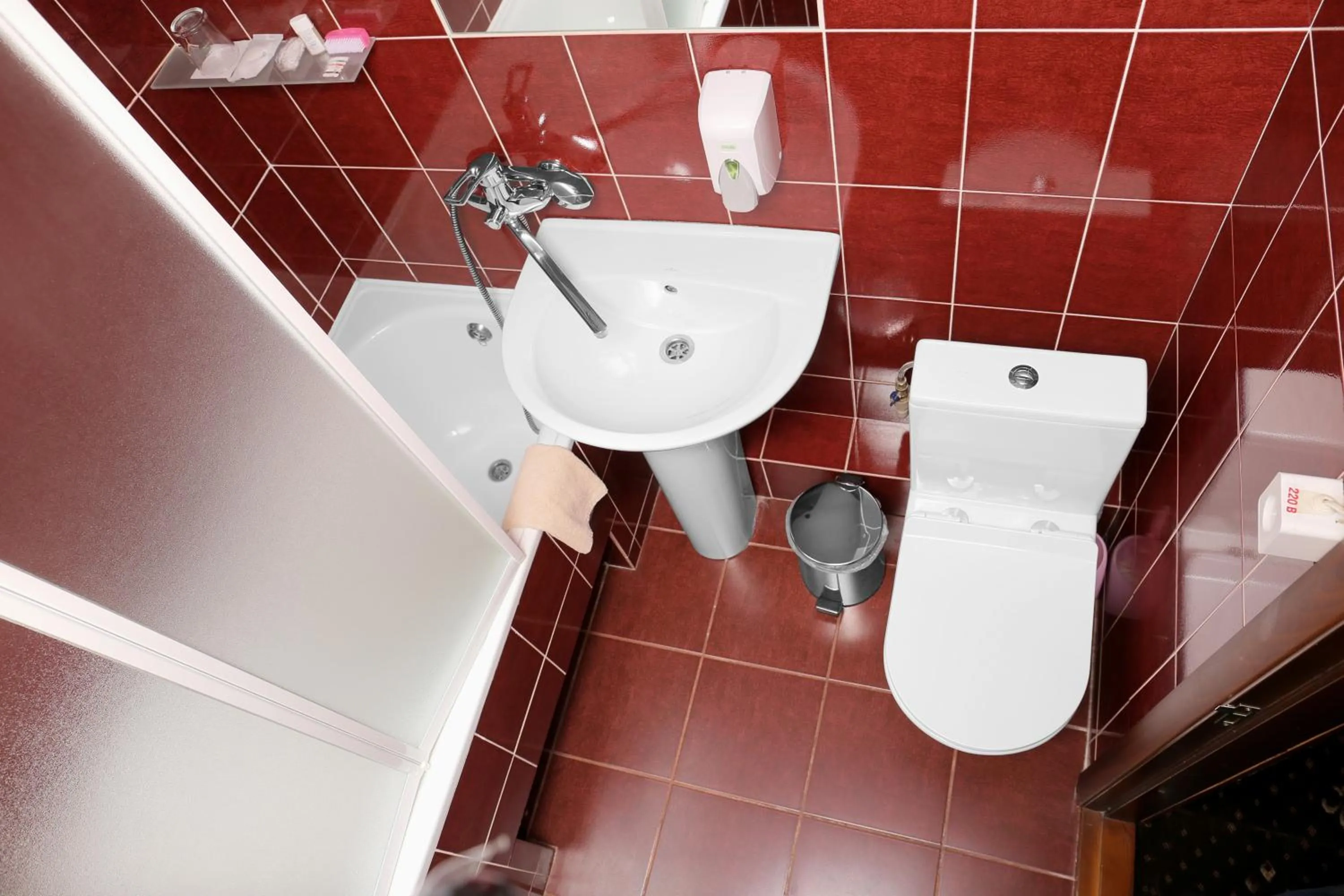 Bathroom in Green City Hotel