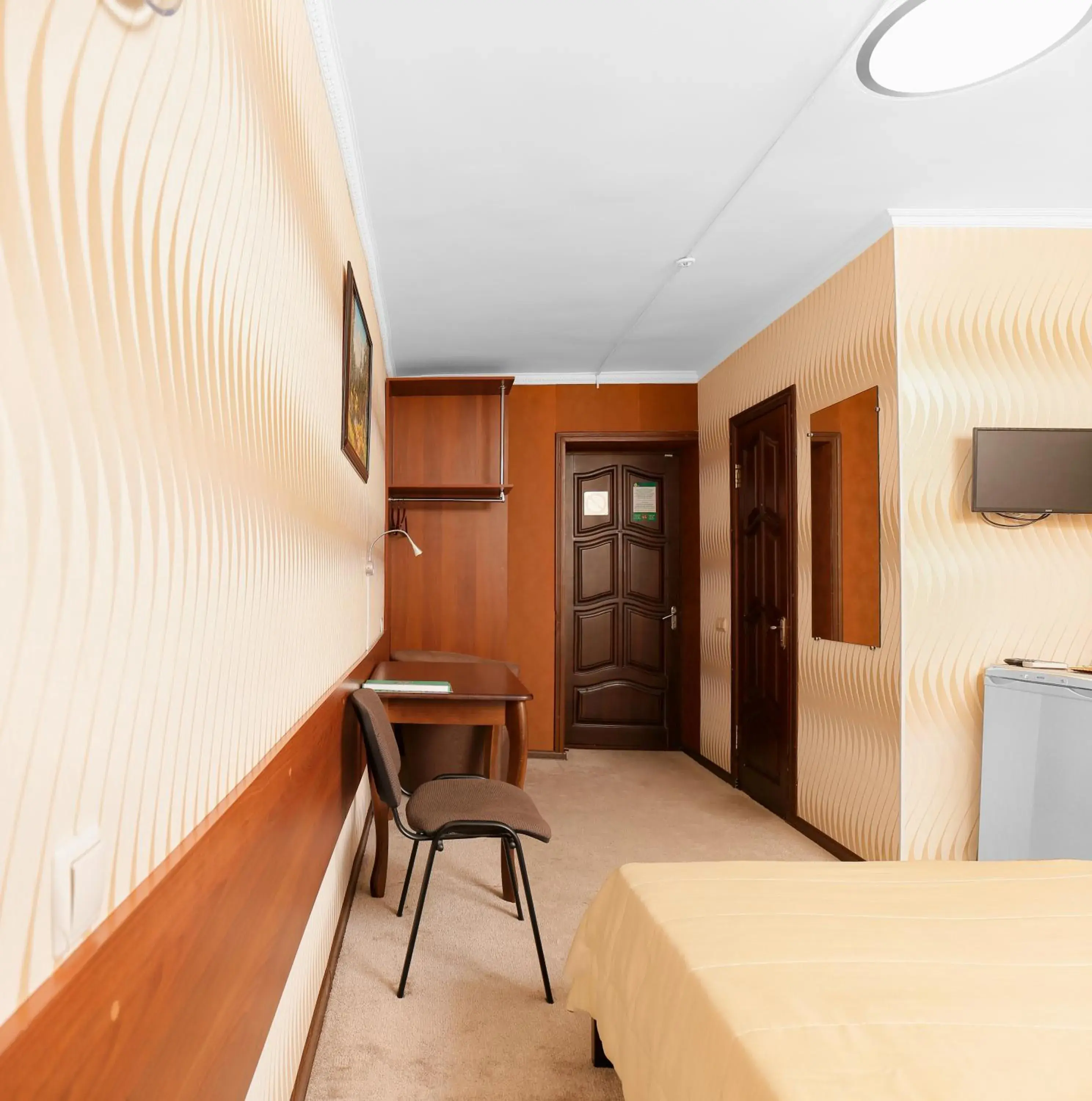 Basic Single Room in Green City Hotel Basic Single Room in Green City Hotel