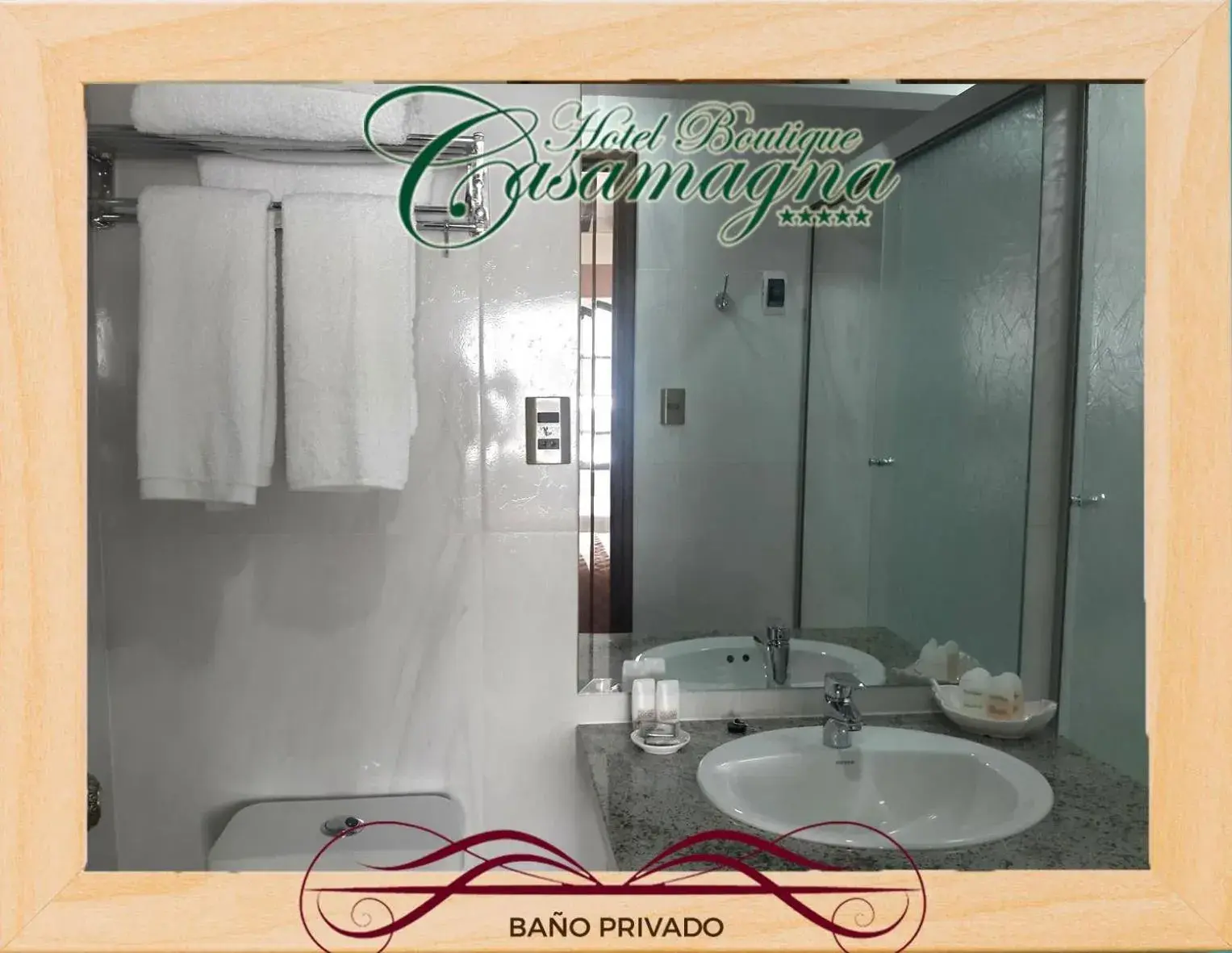 Quadruple Room with Two Double Beds in Hotel Boutique Casamagna Quadruple Room with Two Double Beds in Hotel Boutique Casamagna