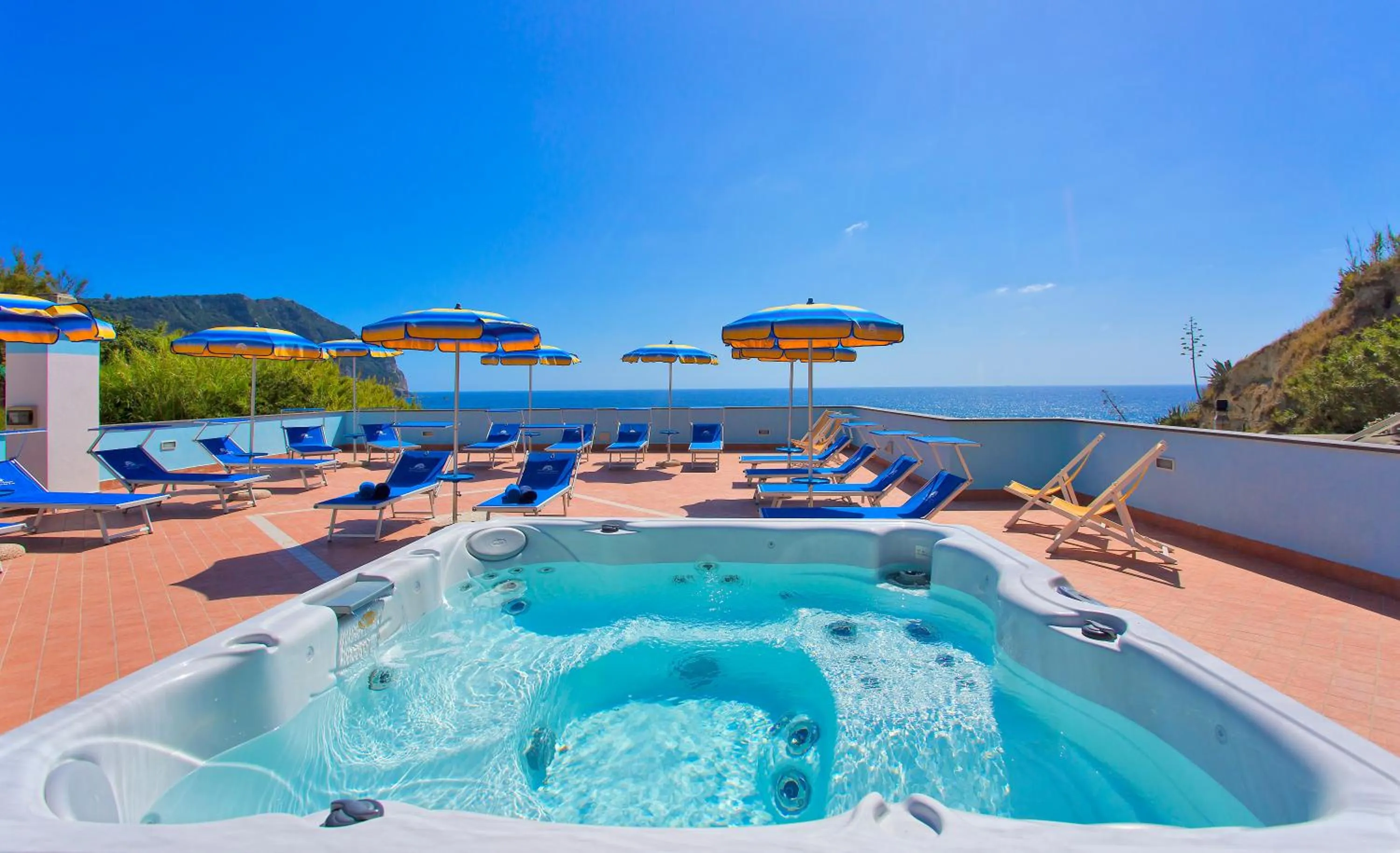 Solarium in Hotel Cava Dell'Isola