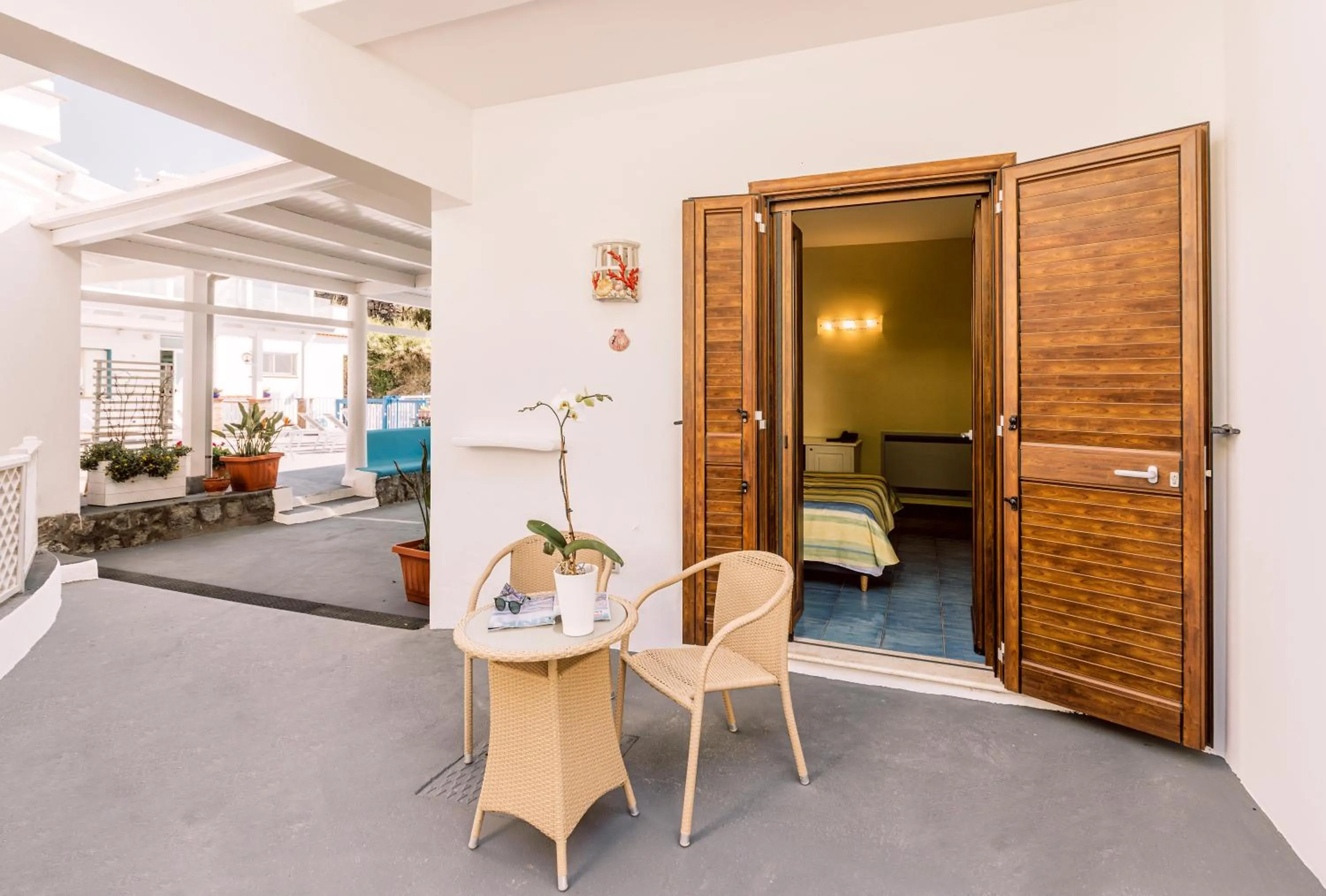 Property building in Hotel Cava Dell'Isola