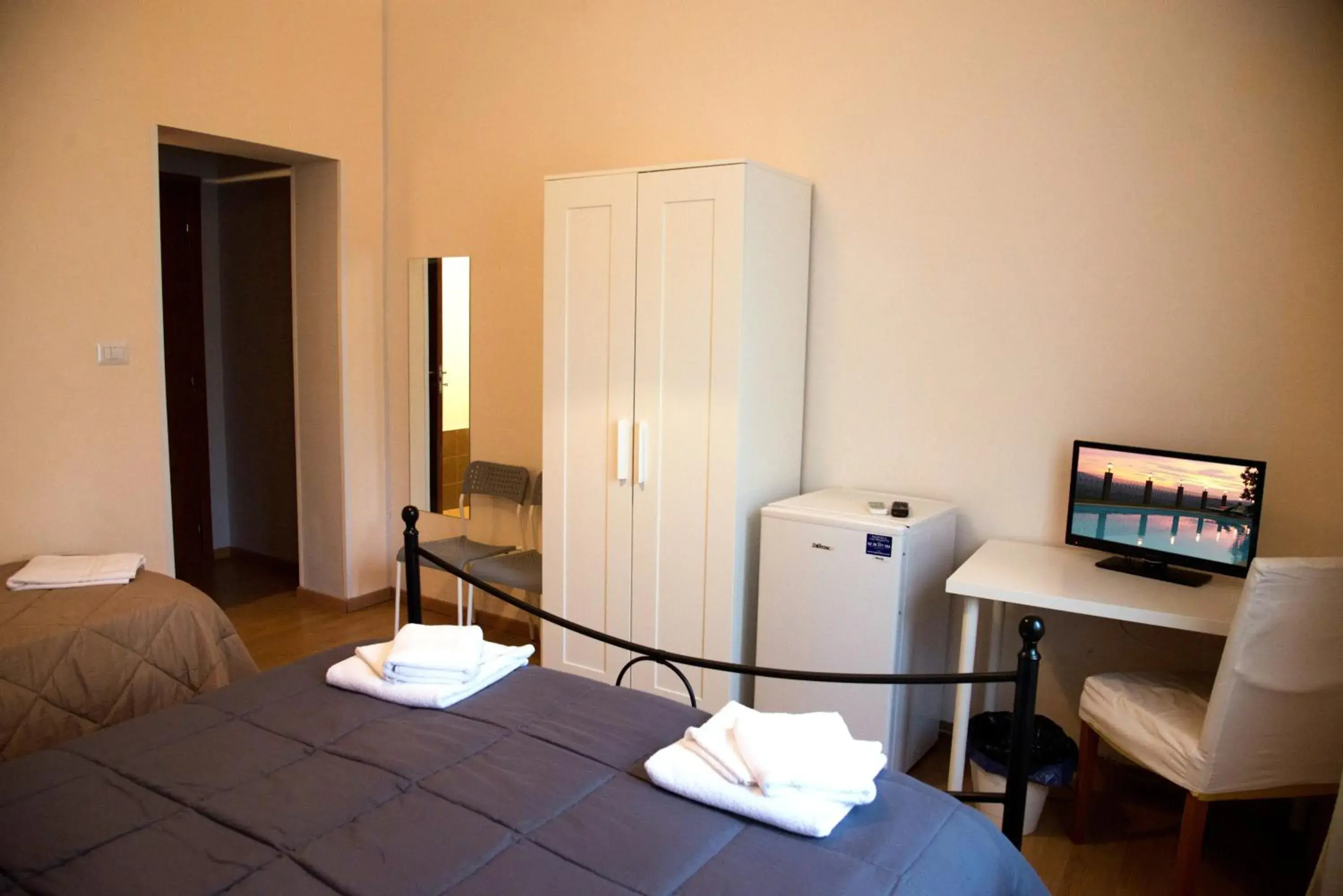 Deluxe Double Room (2 Adults + 1 Child) in B&B Caffelletto - Papardo Deluxe Double Room (2 Adults + 1 Child) in B&B Caffelletto - Papardo