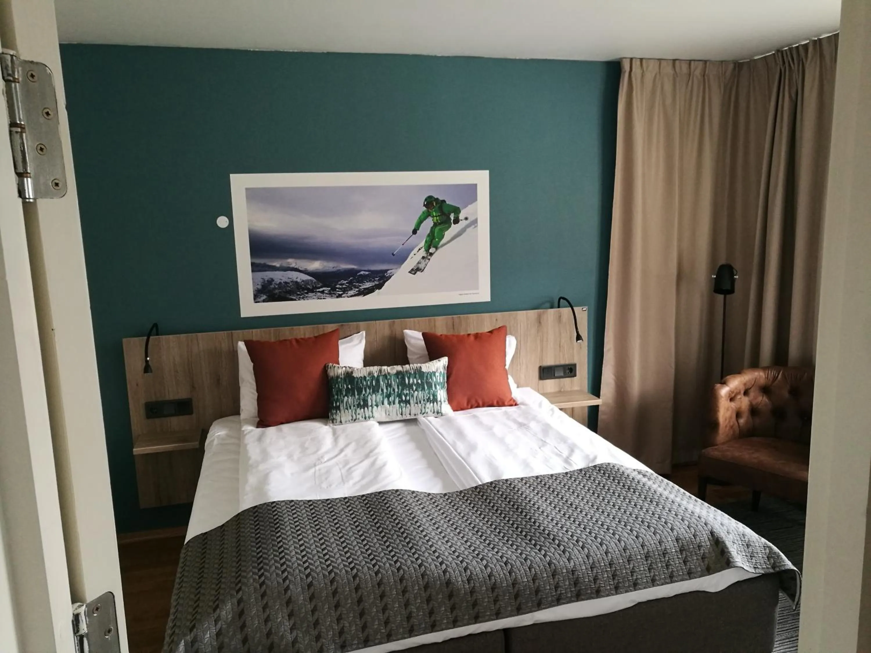 Bed in Nordfjord Hotell