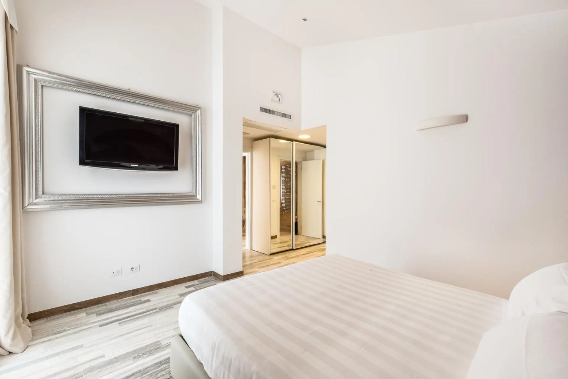 Photo of the whole room, Bed in Hotel Stella Della Versilia