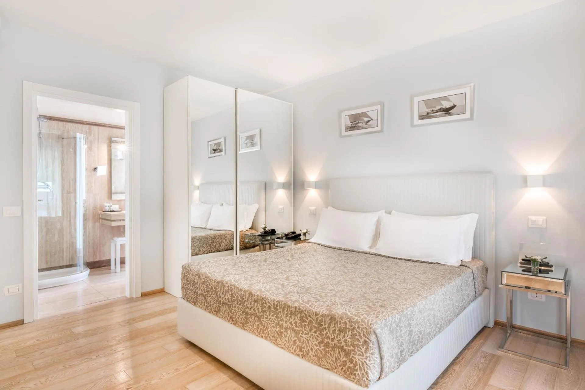 Photo of the whole room, Bed in Hotel Stella Della Versilia