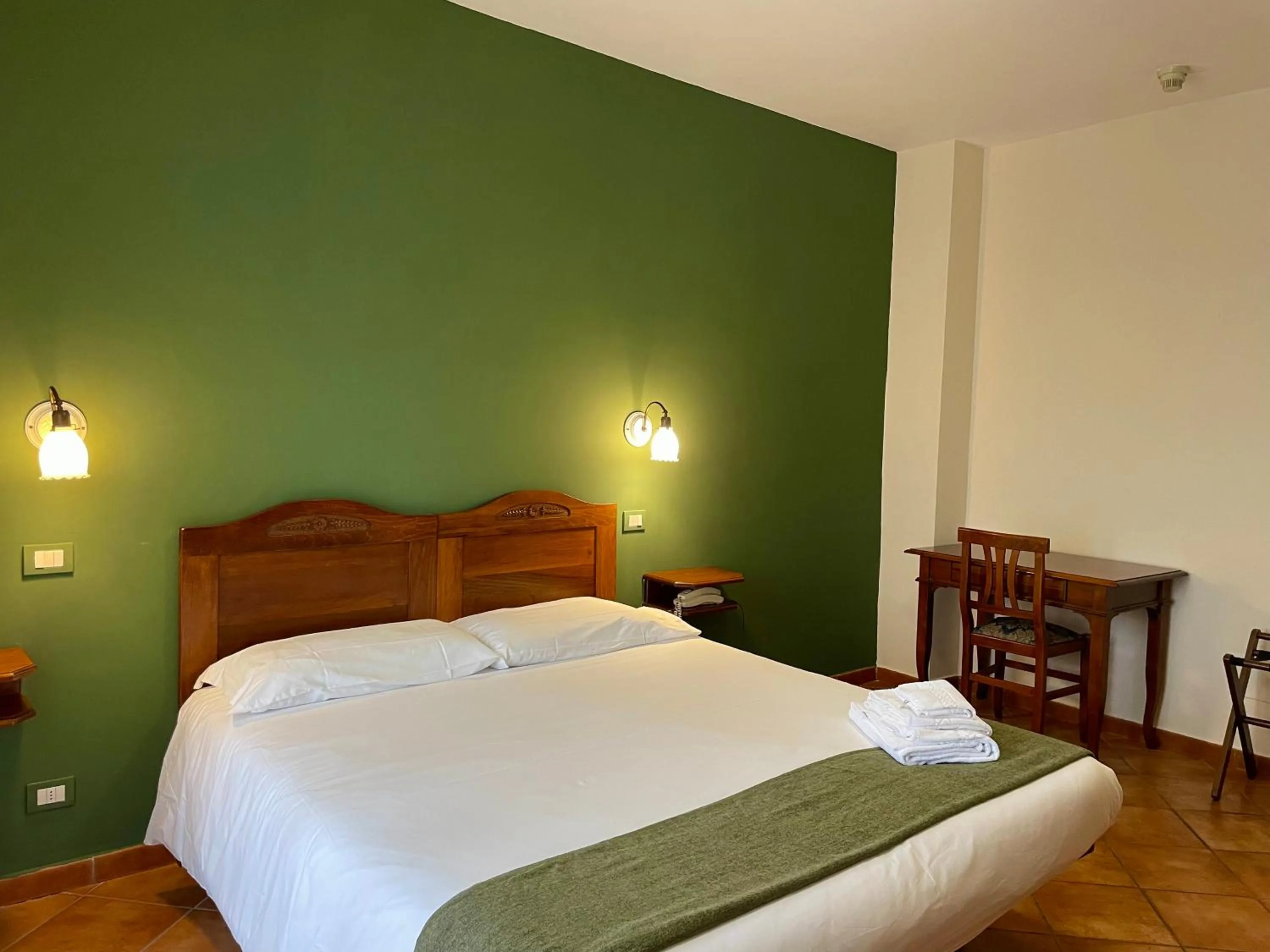 Bed in Mingone Hotel Ristorante