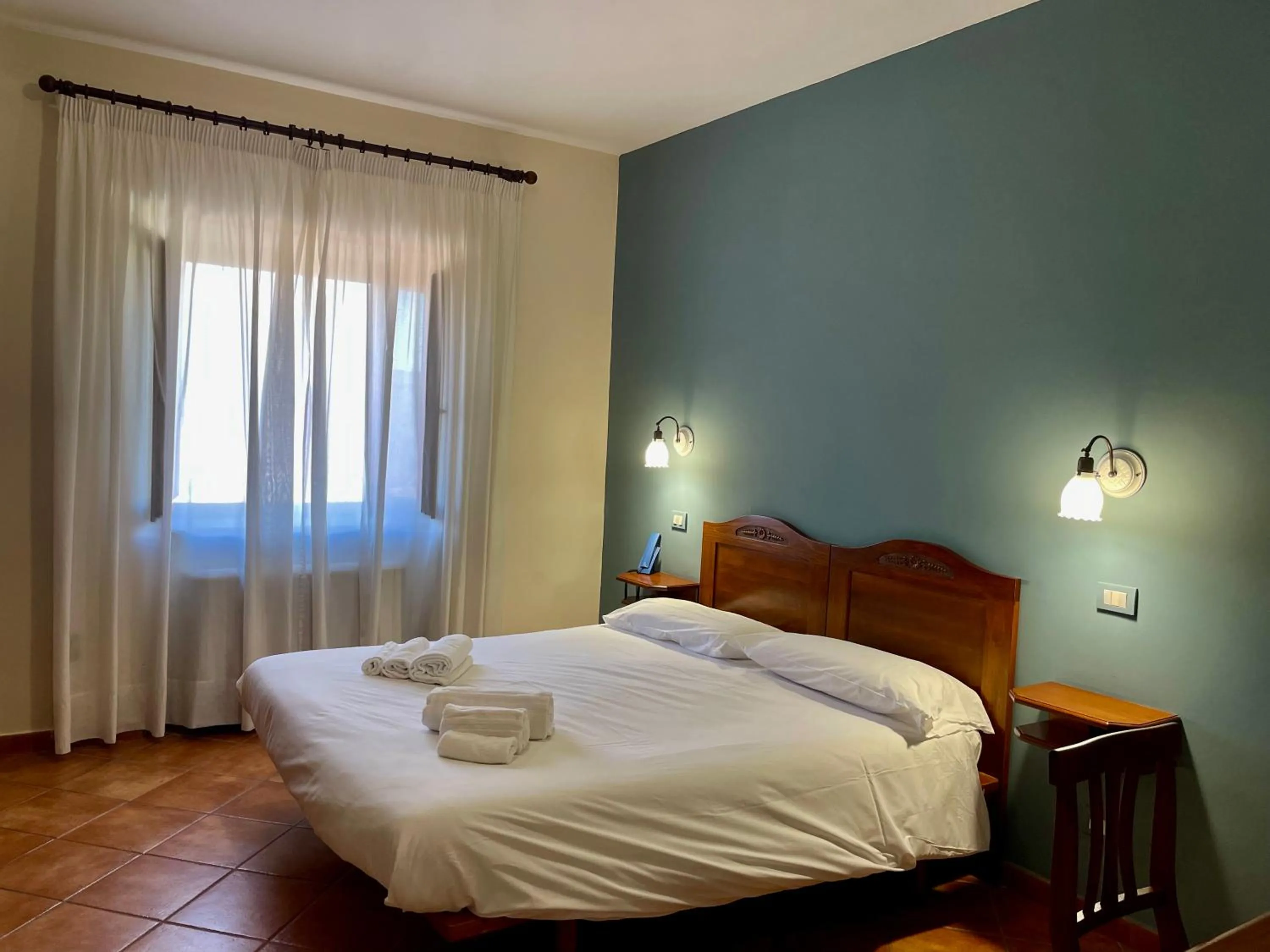 Bed in Mingone Hotel Ristorante