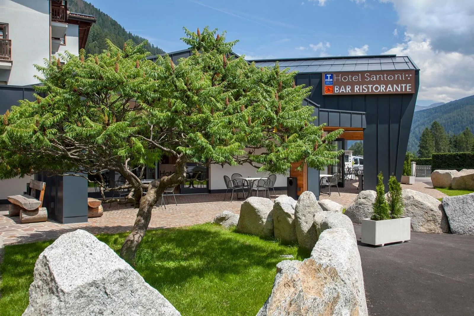 Property building in Hotel Santoni