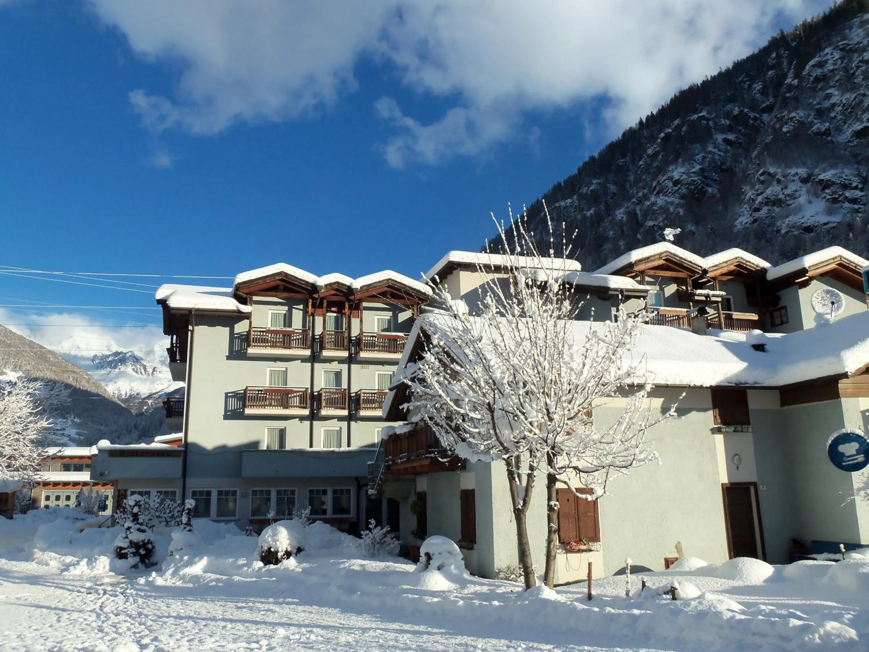 Property building in Hotel Santoni