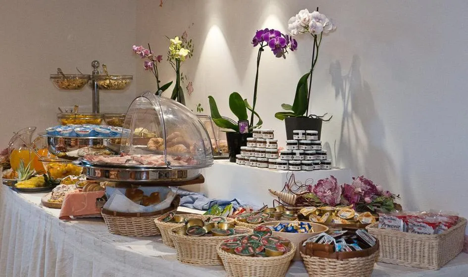 Food and drinks in Hotel Prestige