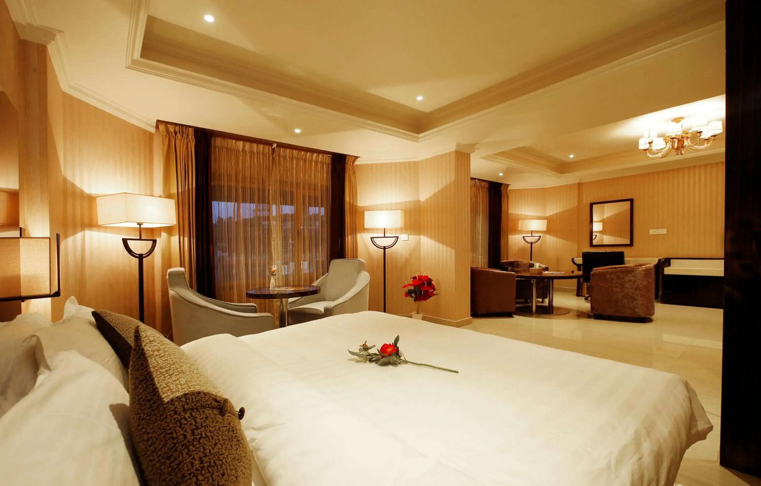 Living room, Bed in Hotel Park Residency Living room, Bed in Hotel Park Residency