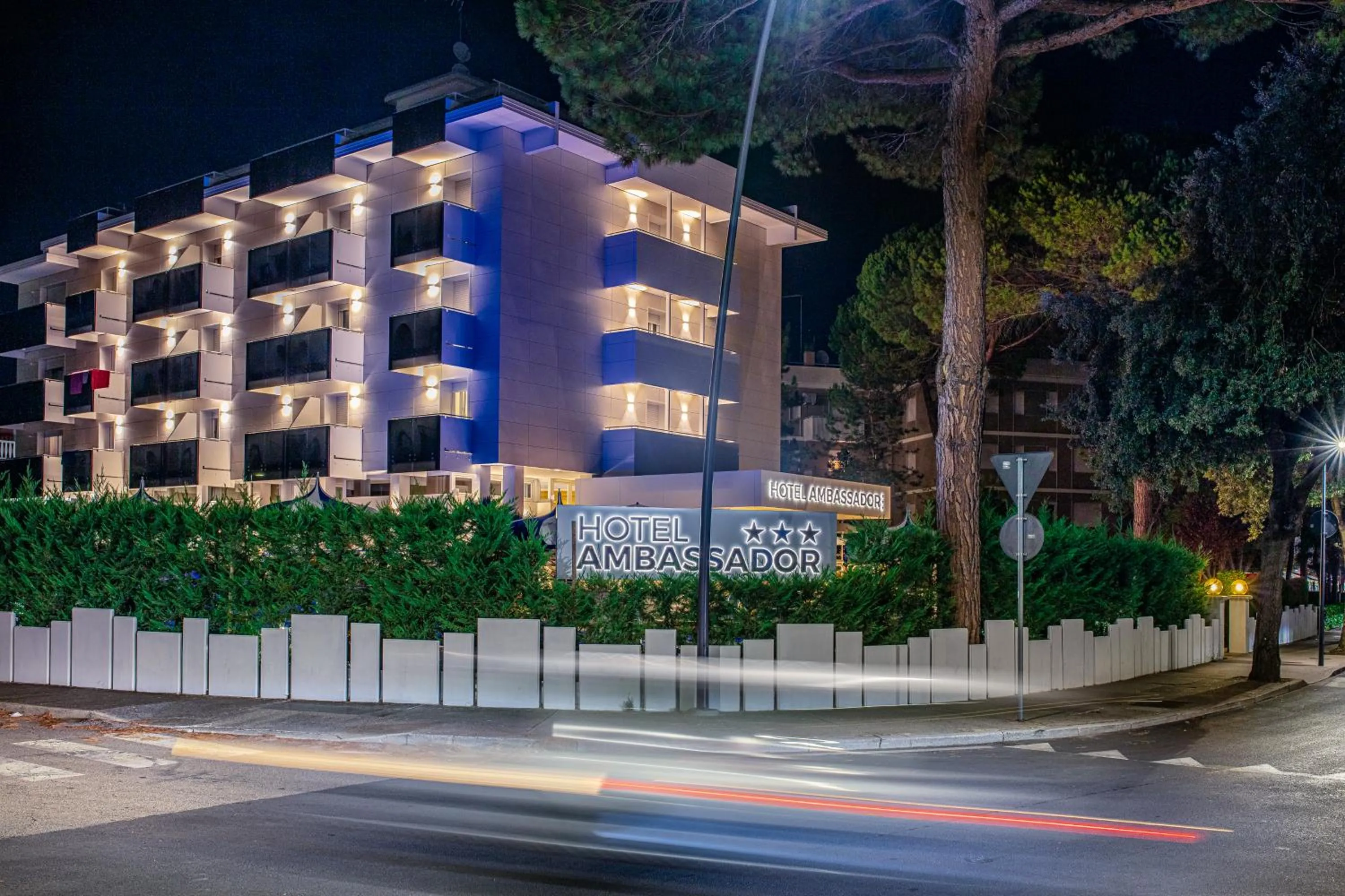 Hotel Ambassador Meuble