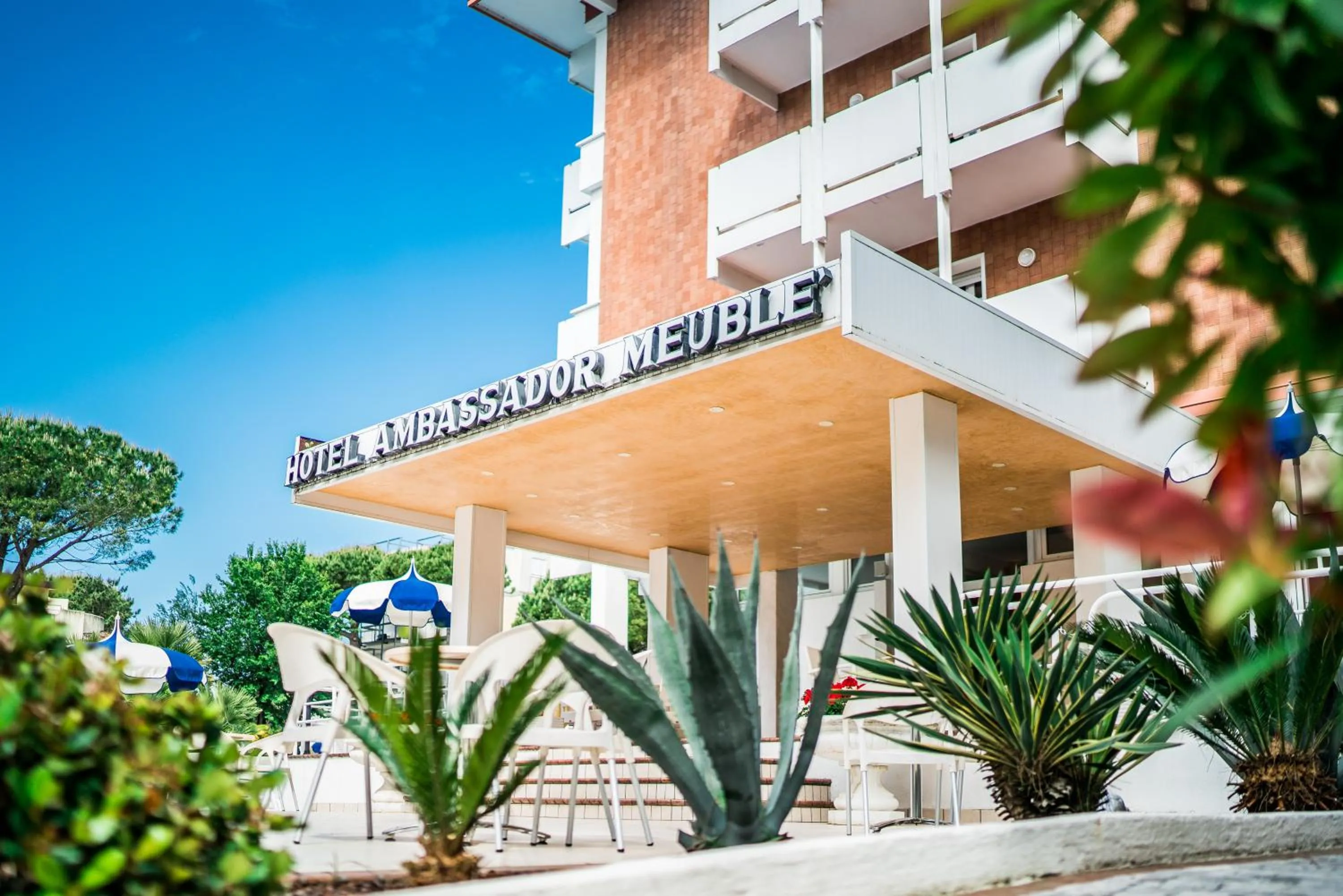 Hotel Ambassador Meuble
