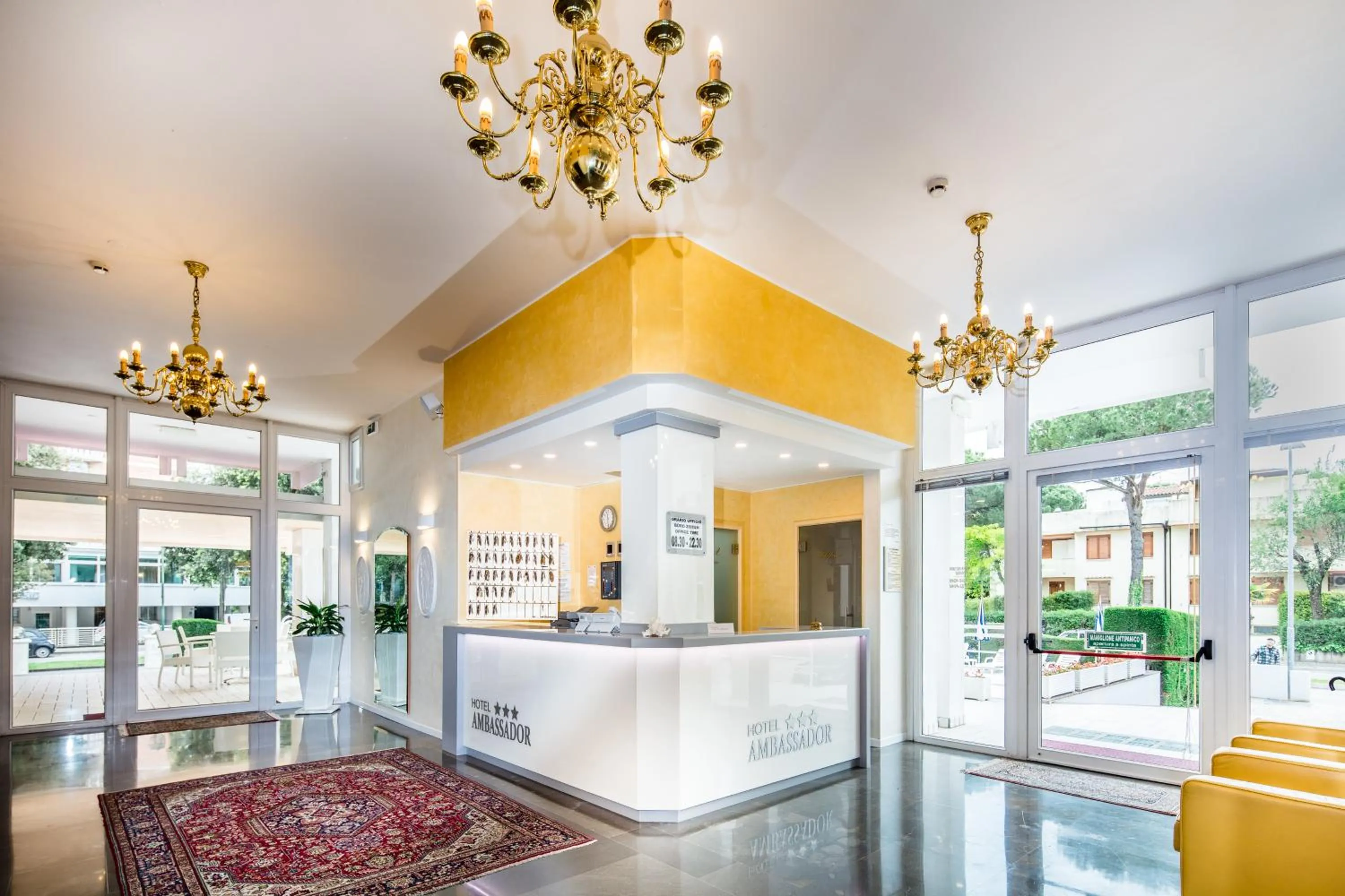 Hotel Ambassador Meuble